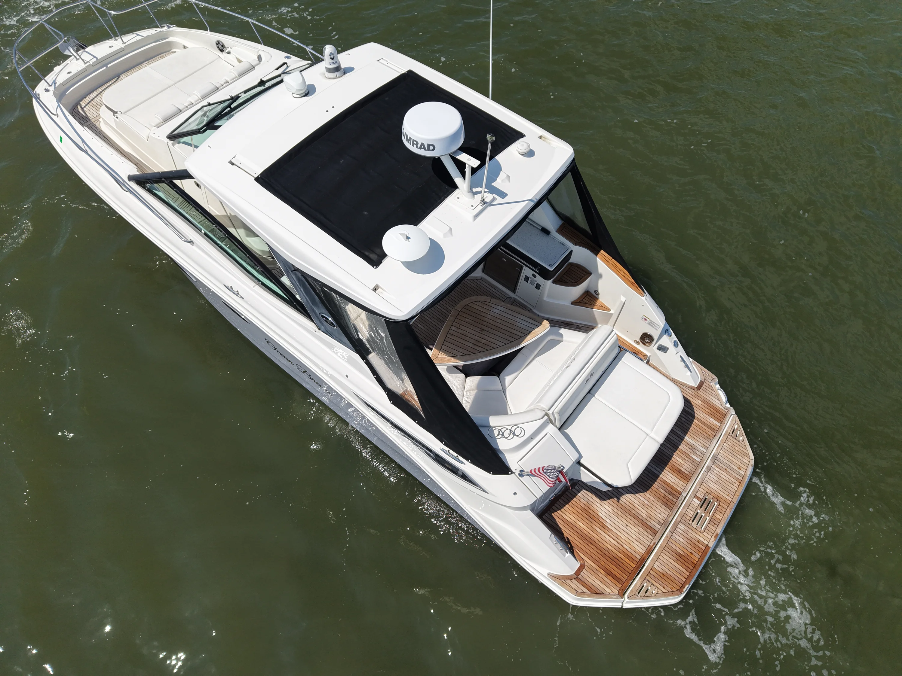 2019 Sea Ray 320 SUNDANCER Image Thumbnail #12