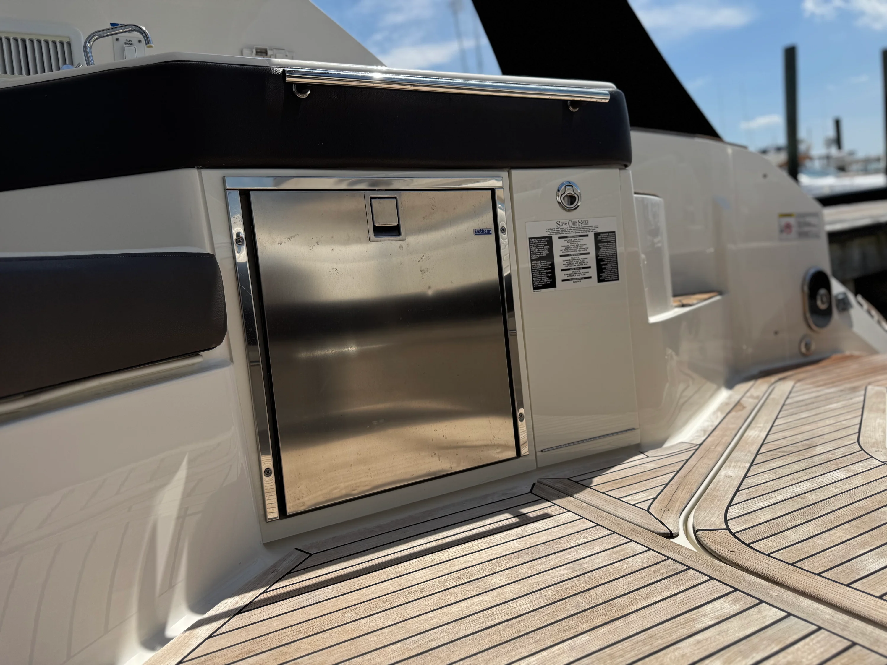 2019 Sea Ray 320 SUNDANCER Image Thumbnail #29