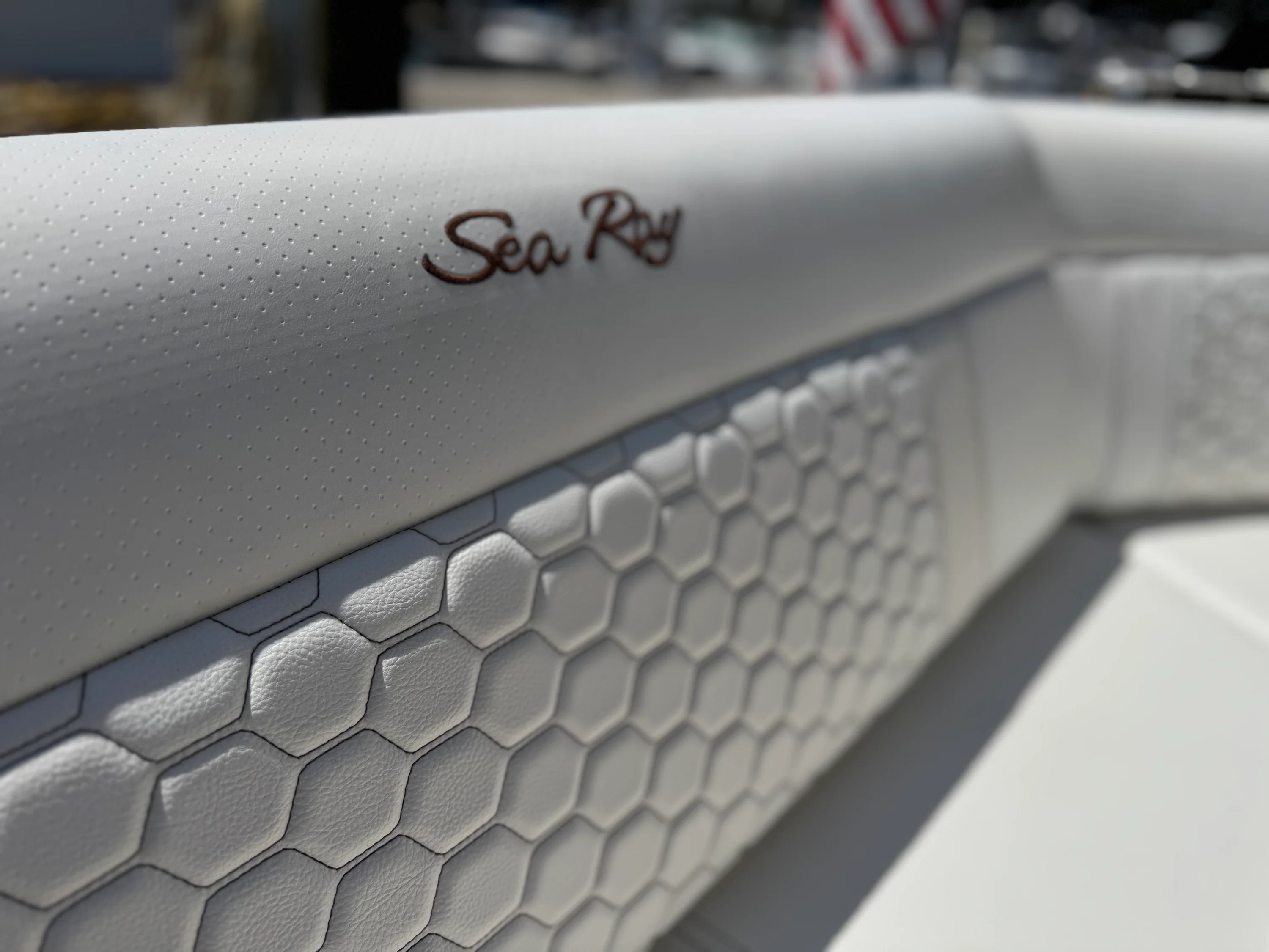 2019 Sea Ray 320 SUNDANCER Image Thumbnail #27