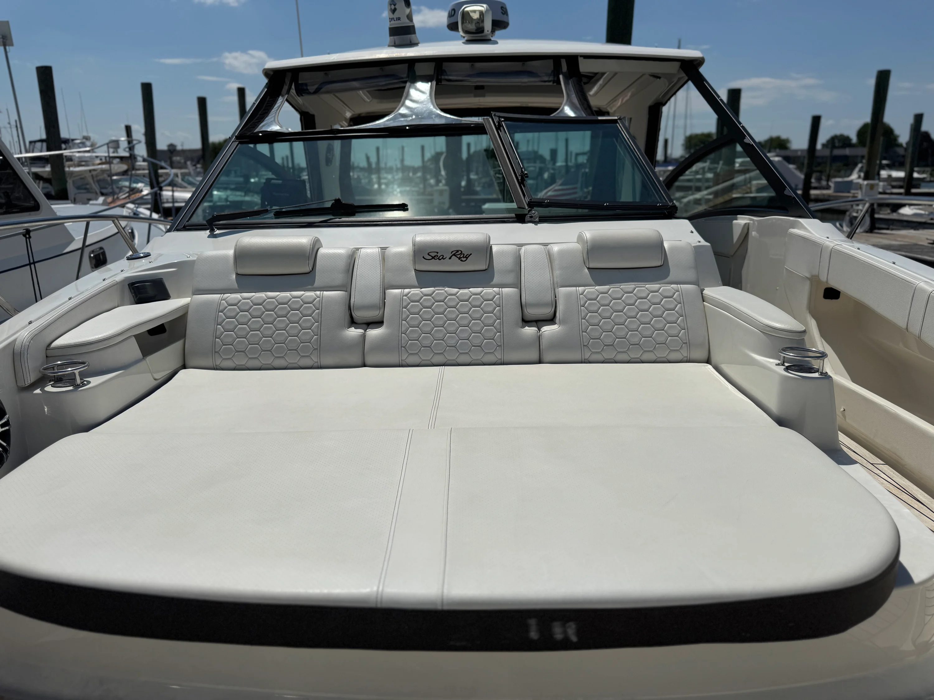 2019 Sea Ray 320 SUNDANCER Image Thumbnail #42