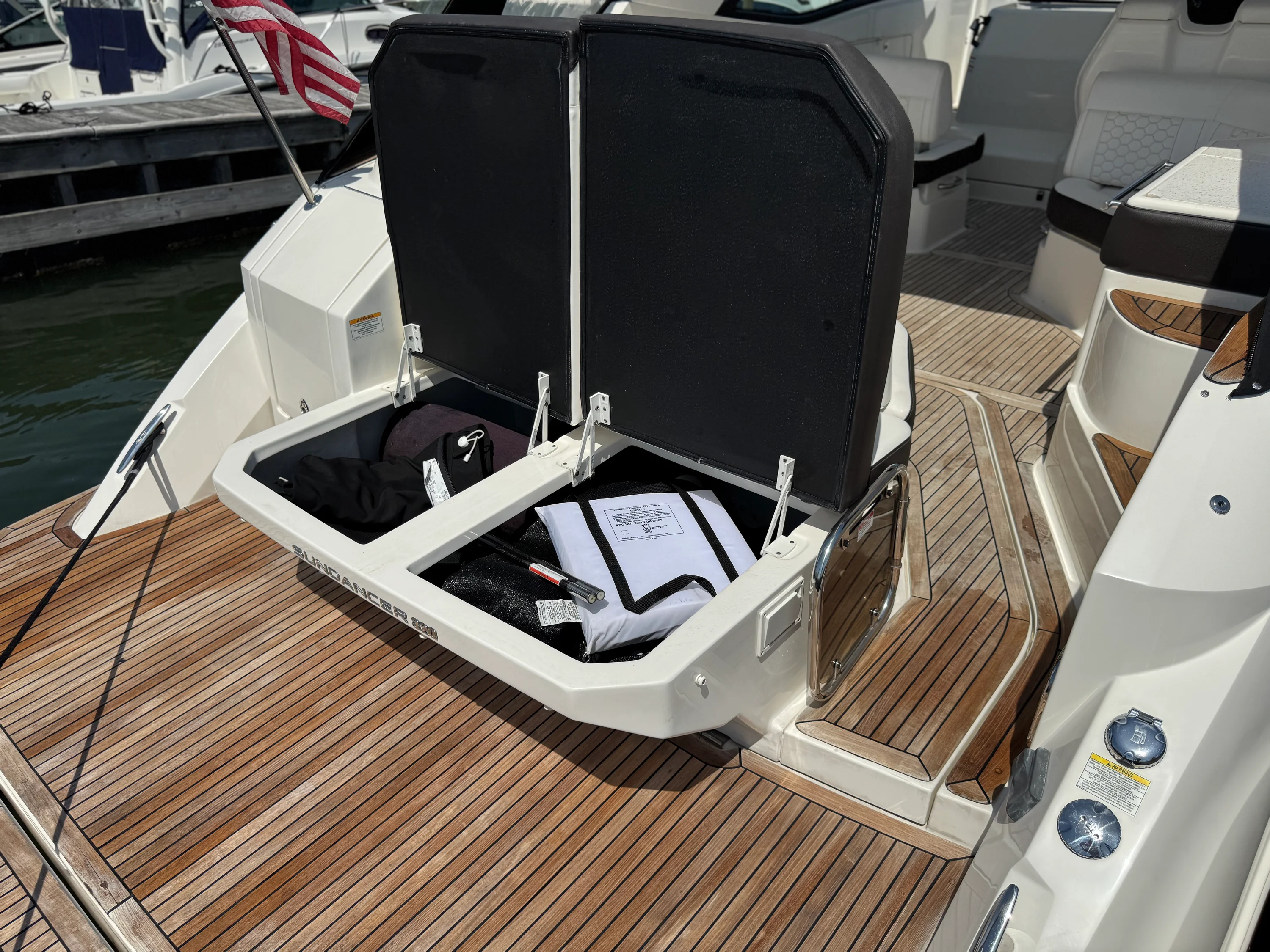 2019 Sea Ray 320 SUNDANCER Image Thumbnail #50