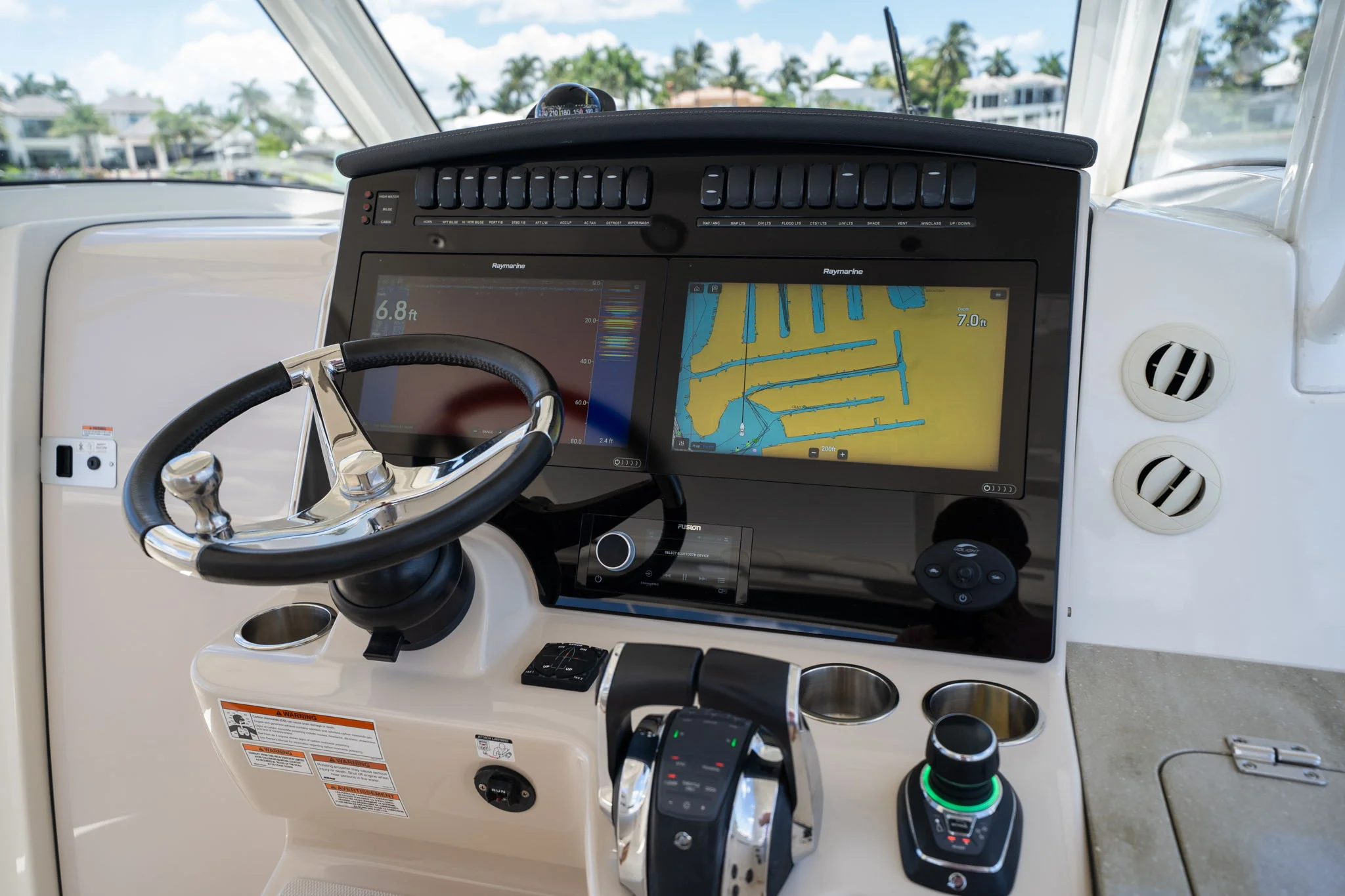2022 Boston Whaler 350 REALM Image Thumbnail #21