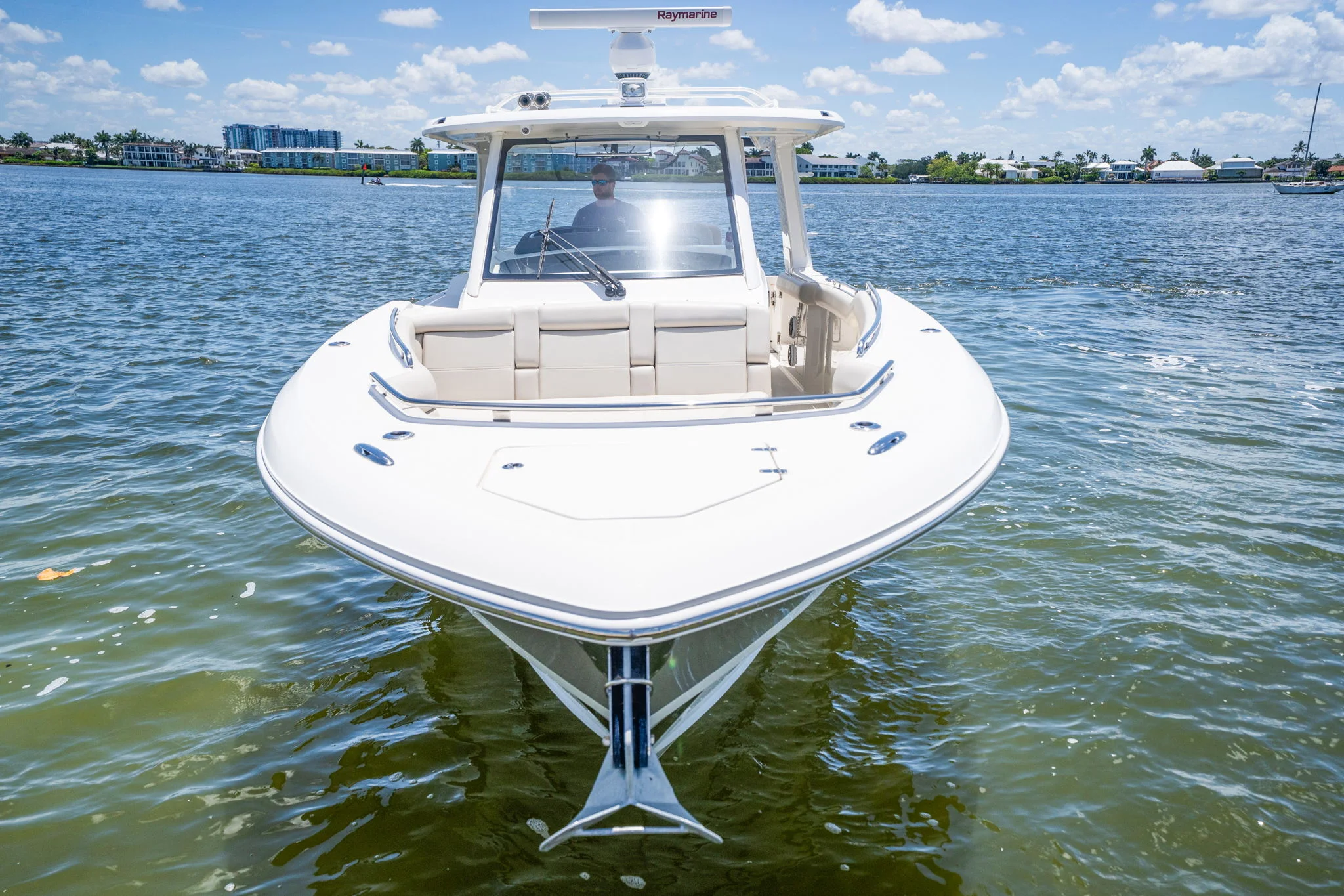 2022 Boston Whaler 350 REALM Image Thumbnail #5