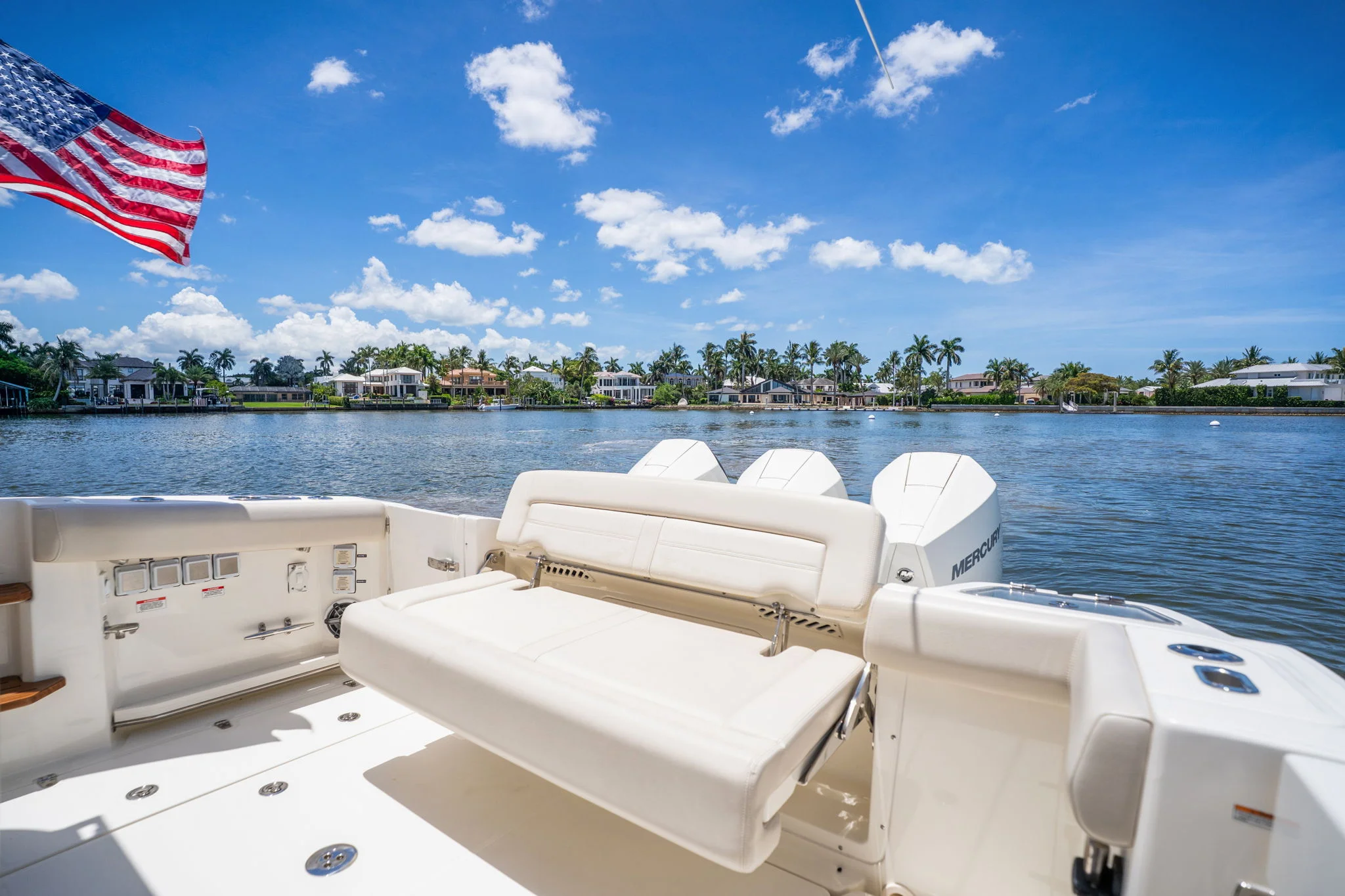 2022 Boston Whaler 350 REALM Image Thumbnail #36