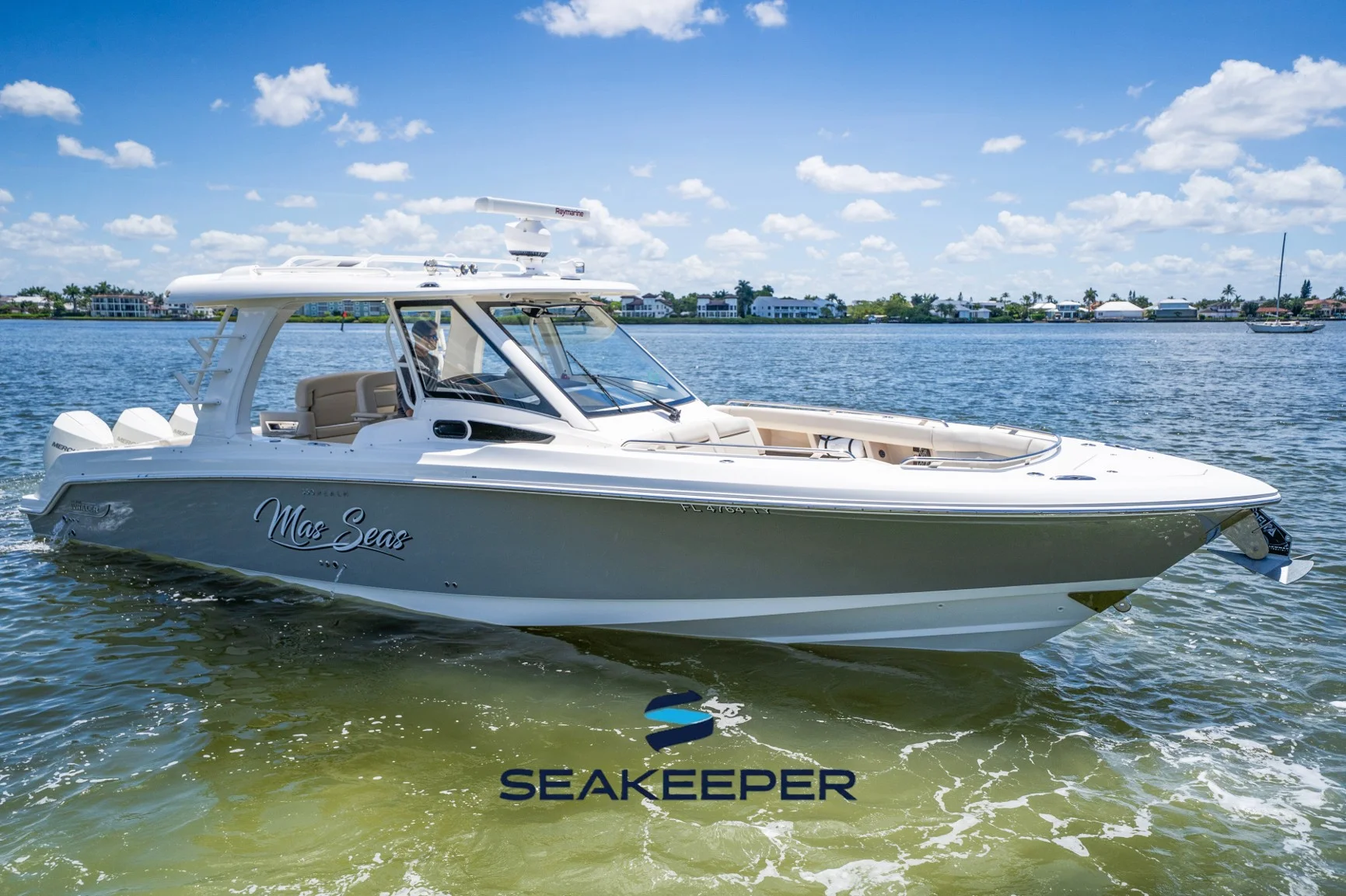 2022 Boston Whaler 350 REALM Image Thumbnail #0