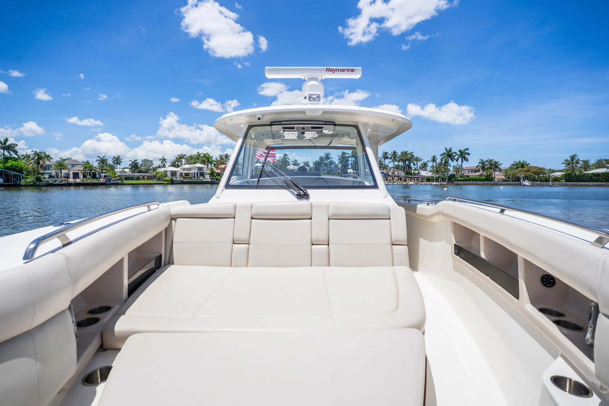 2022 Boston Whaler 350 REALM Image Thumbnail #18