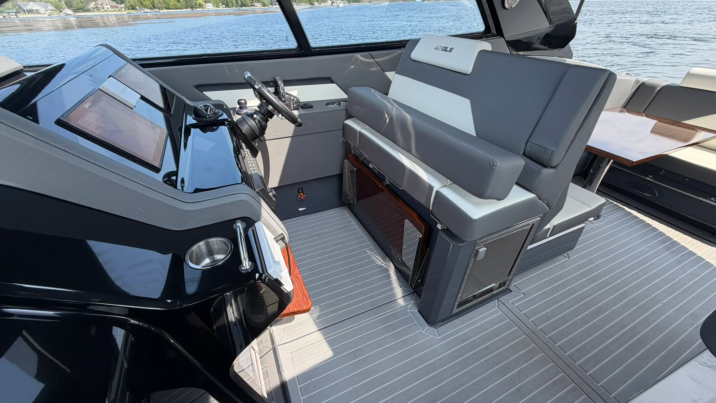 2023 Cruisers Yachts 42 GLS Image Thumbnail #42