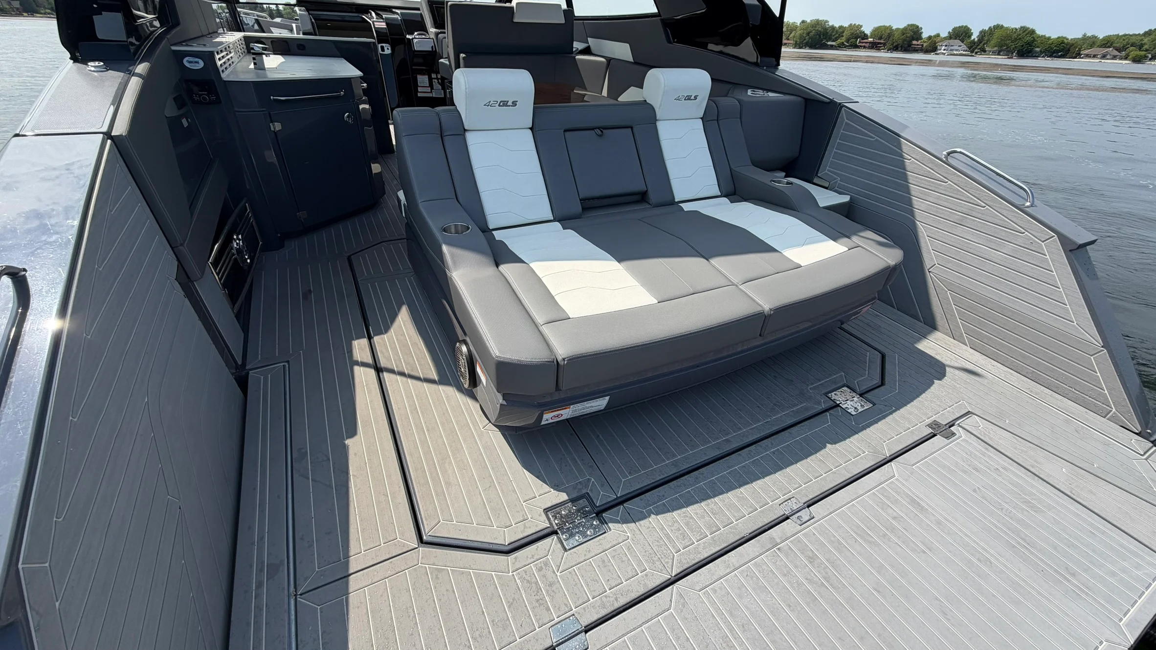 2023 Cruisers Yachts 42 GLS Image Thumbnail #63