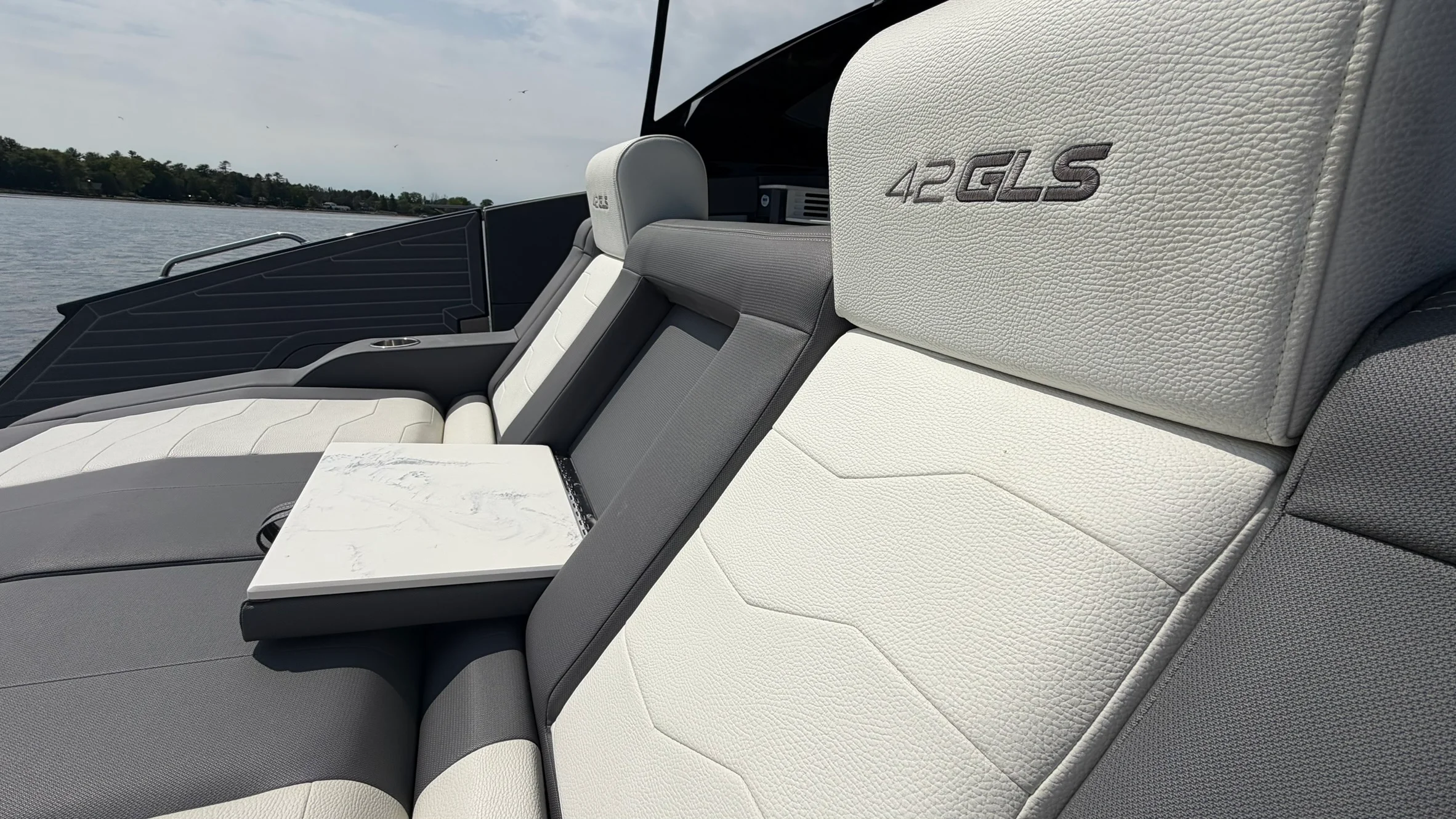 2023 Cruisers Yachts 42 GLS Image Thumbnail #50