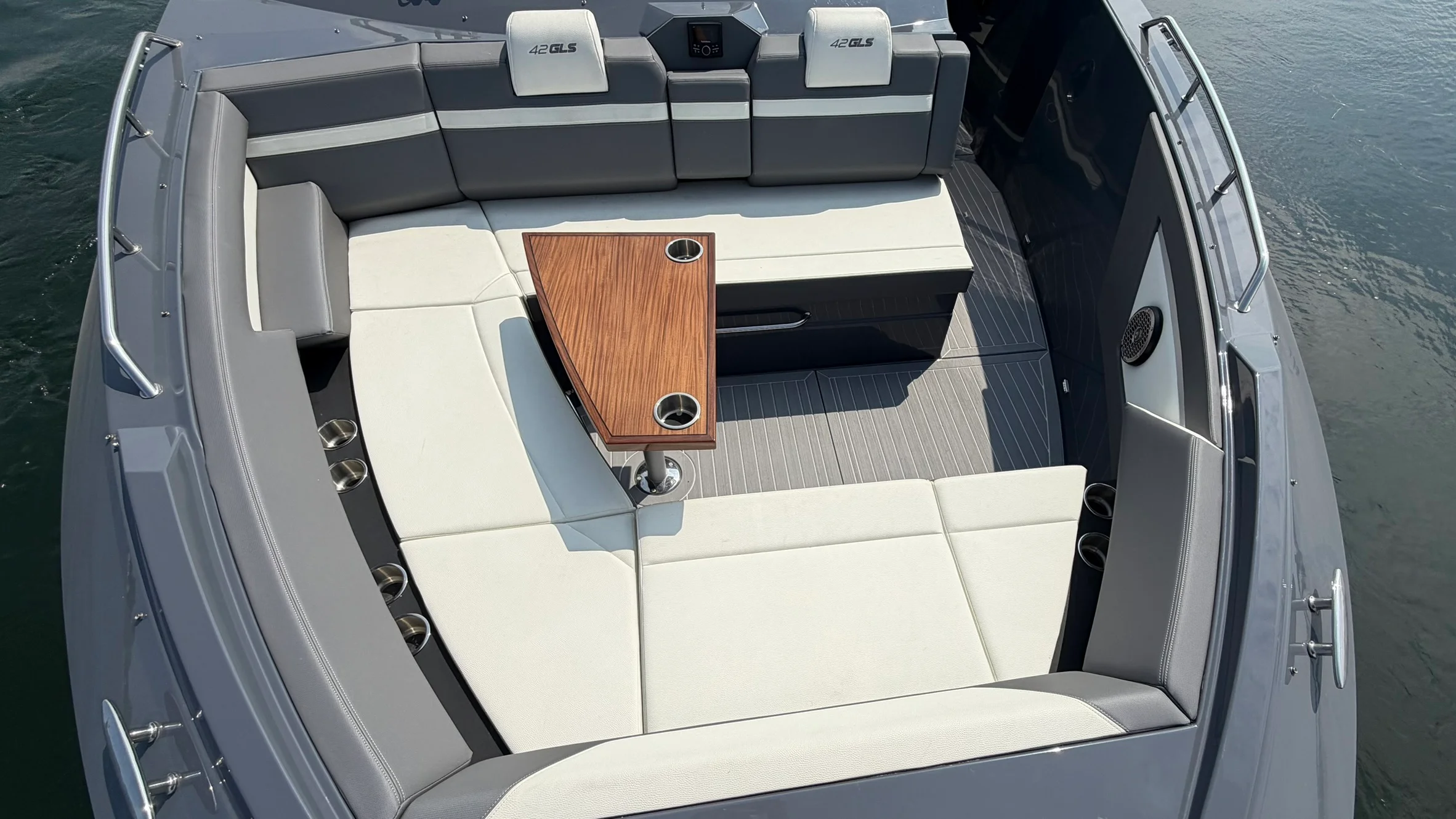 2023 Cruisers Yachts 42 GLS Image Thumbnail #37