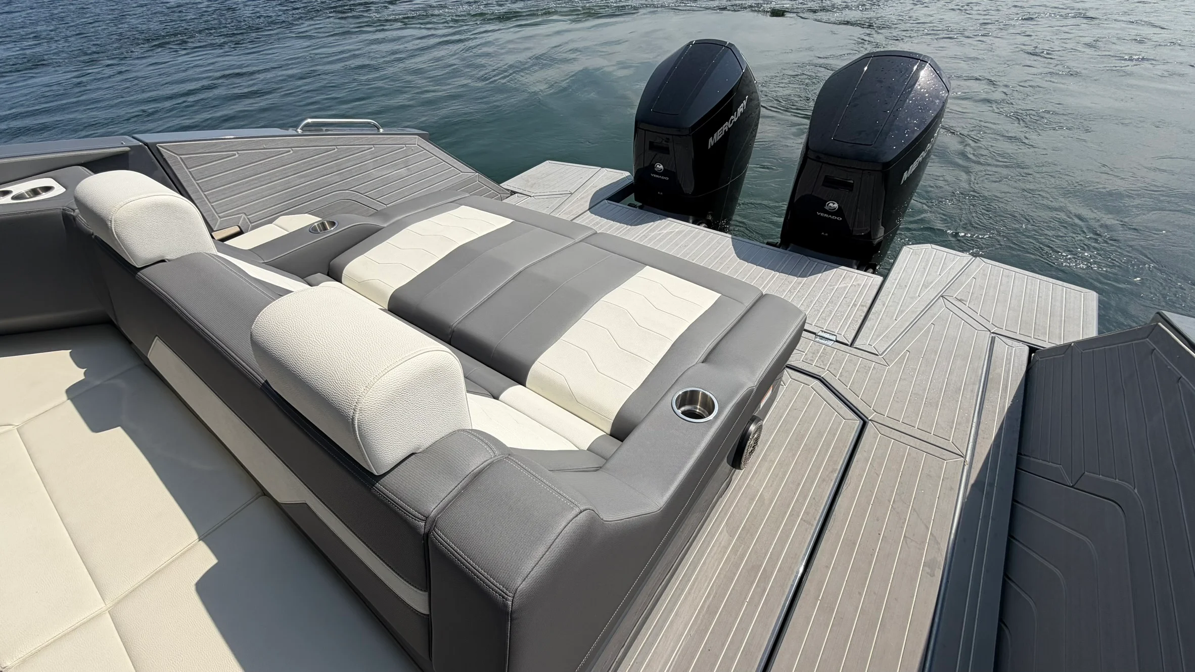2023 Cruisers Yachts 42 GLS Image Thumbnail #60