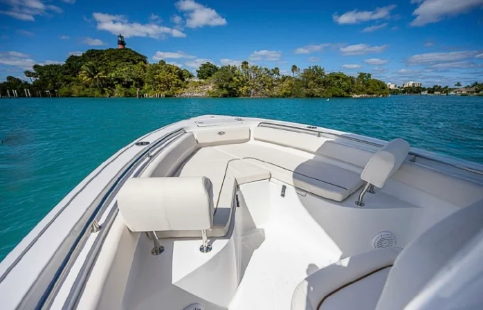 2022 Sea Hunt ULTRA 239 SE Image Thumbnail #7
