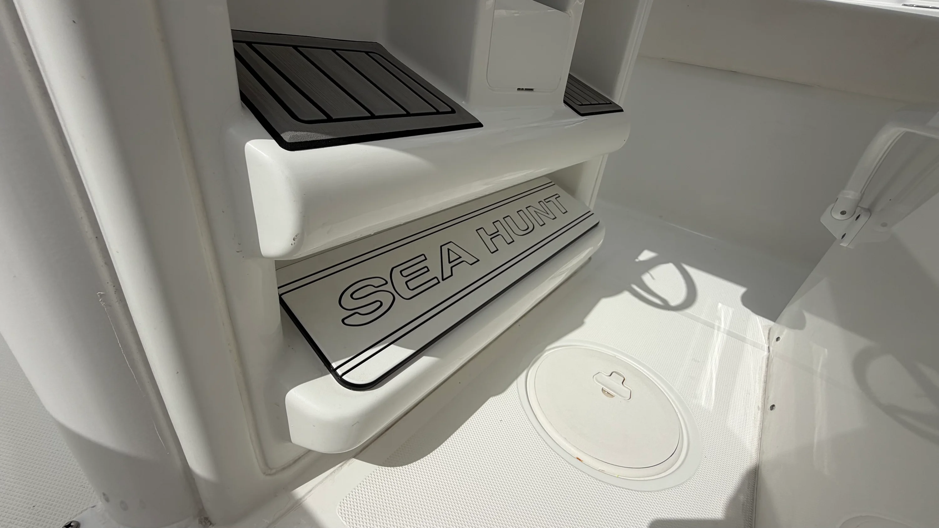 2022 Sea Hunt ULTRA 239 SE Image Thumbnail #62