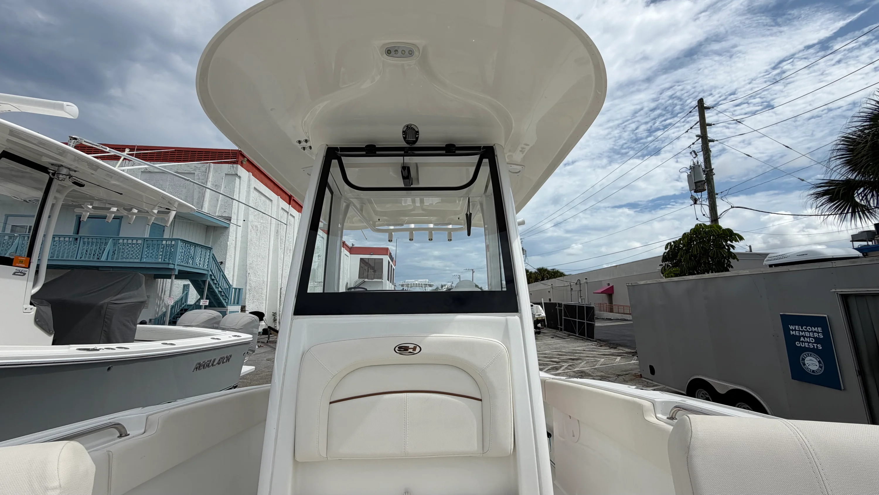 2022 Sea Hunt ULTRA 239 SE Image Thumbnail #26