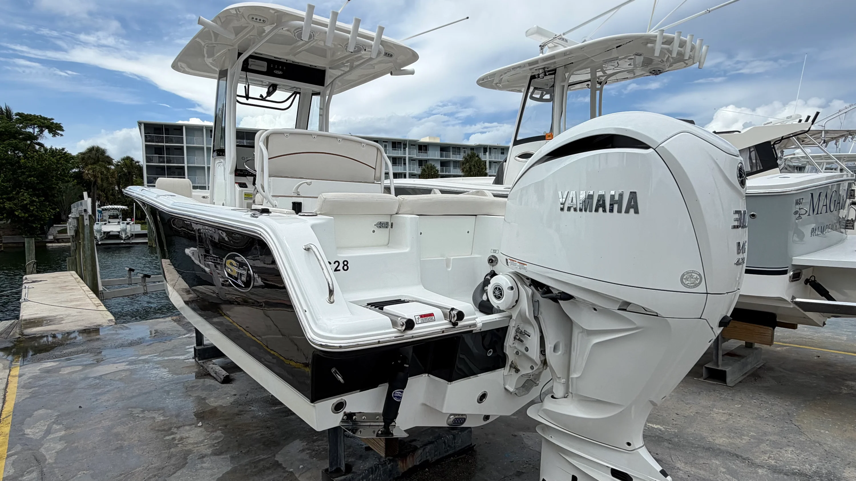 2022 Sea Hunt ULTRA 239 SE Image Thumbnail #17