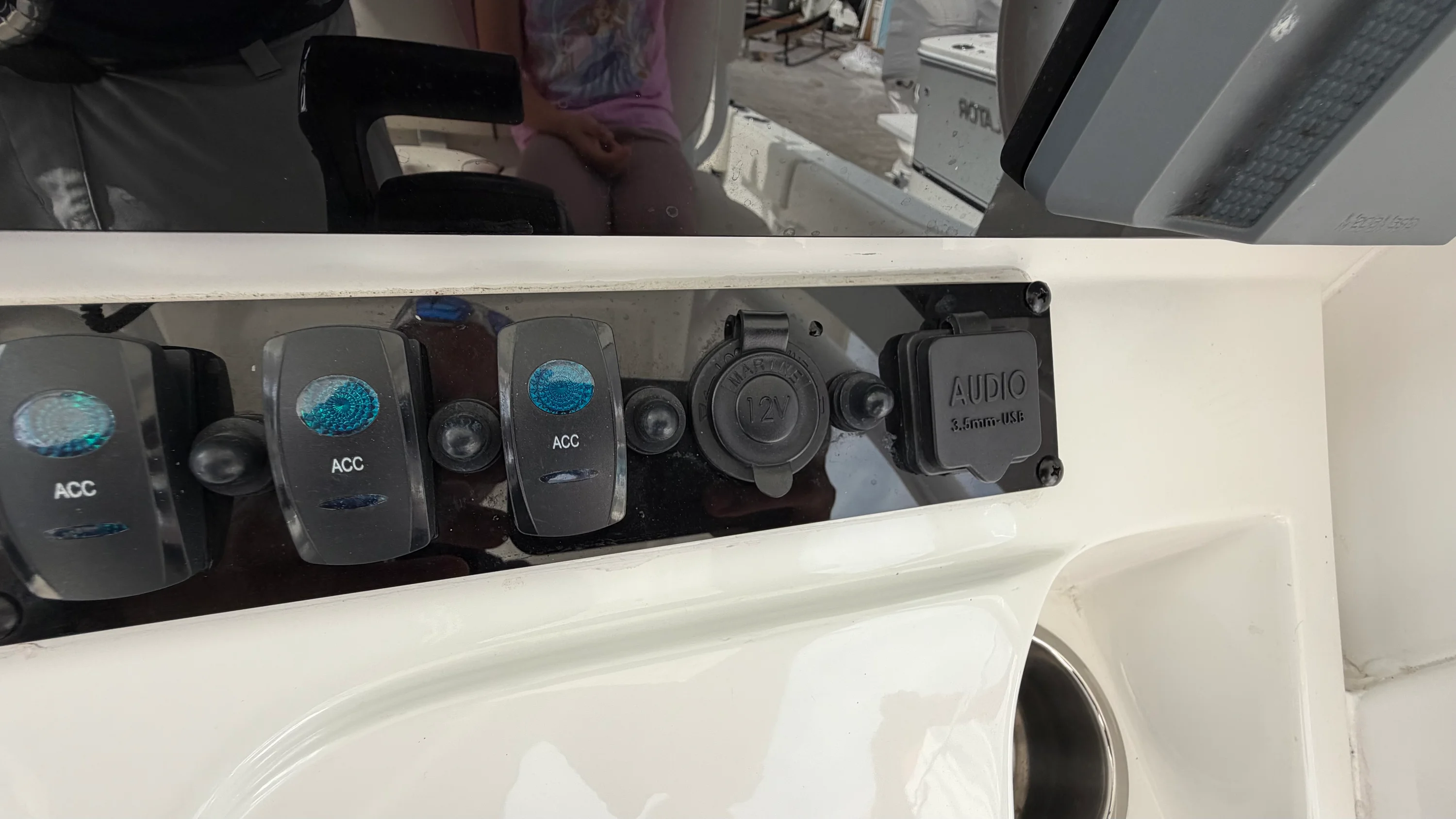 2022 Sea Hunt ULTRA 239 SE Image Thumbnail #74