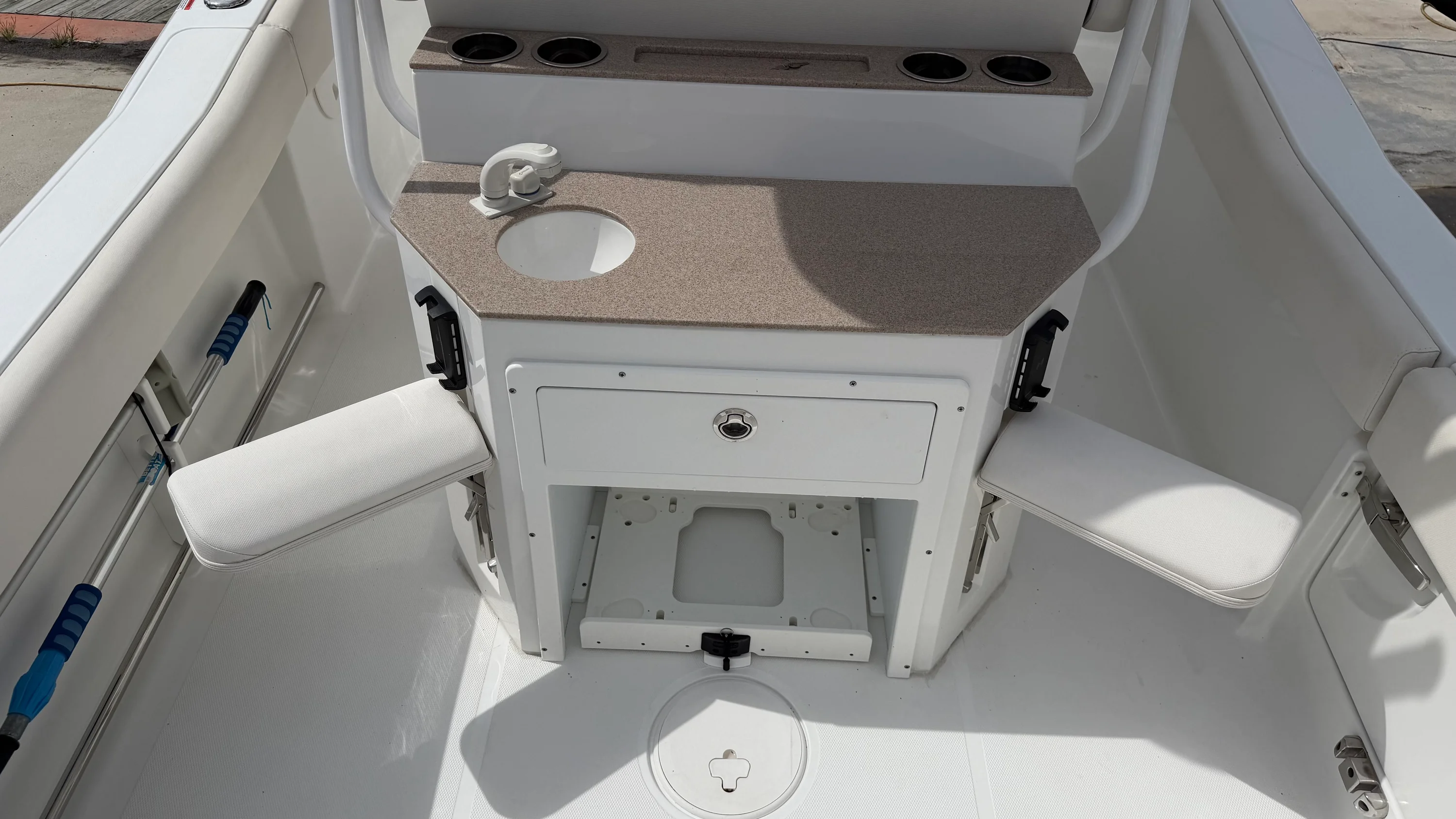 2022 Sea Hunt ULTRA 239 SE Image Thumbnail #39