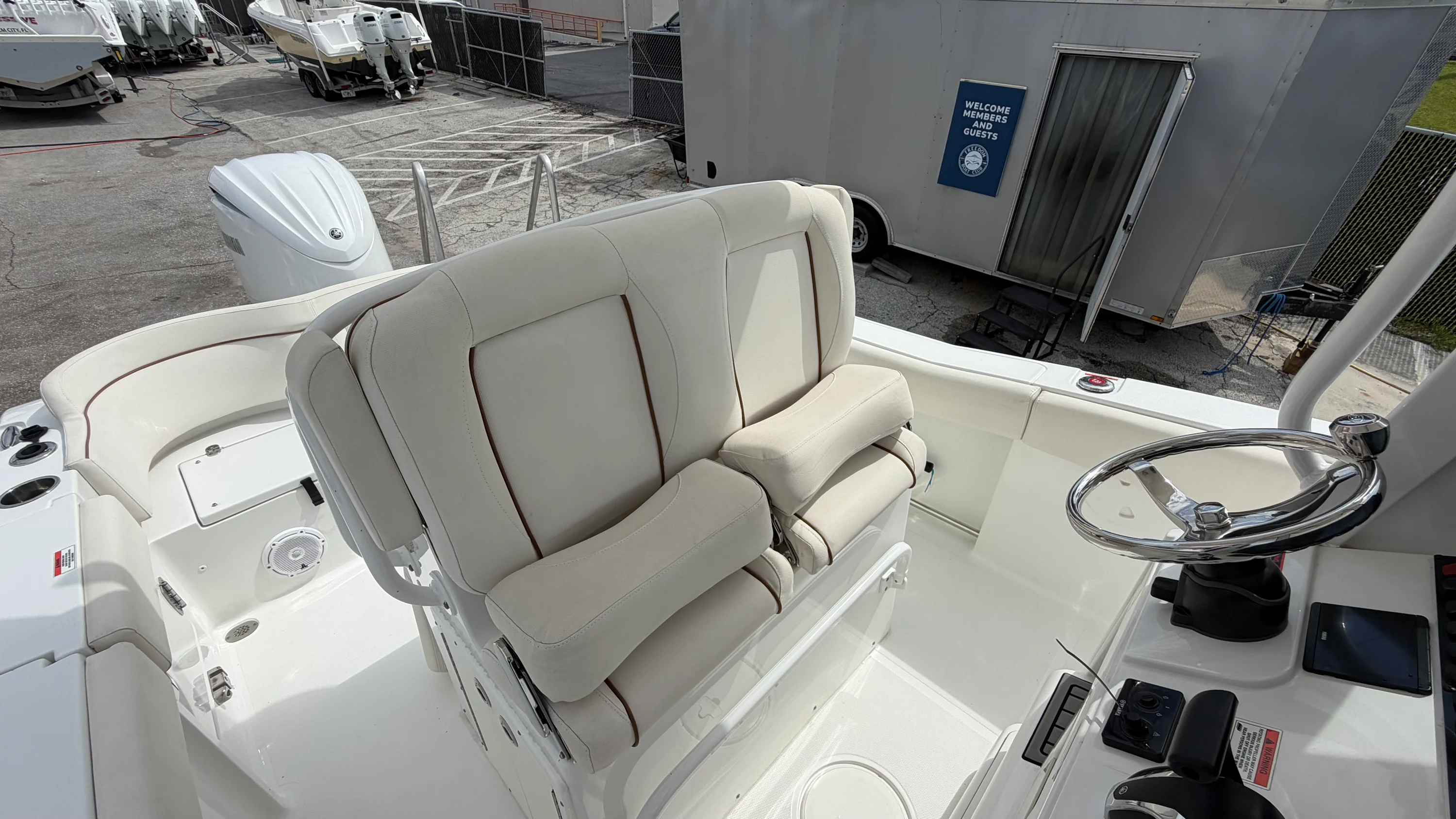 2022 Sea Hunt ULTRA 239 SE Image Thumbnail #67