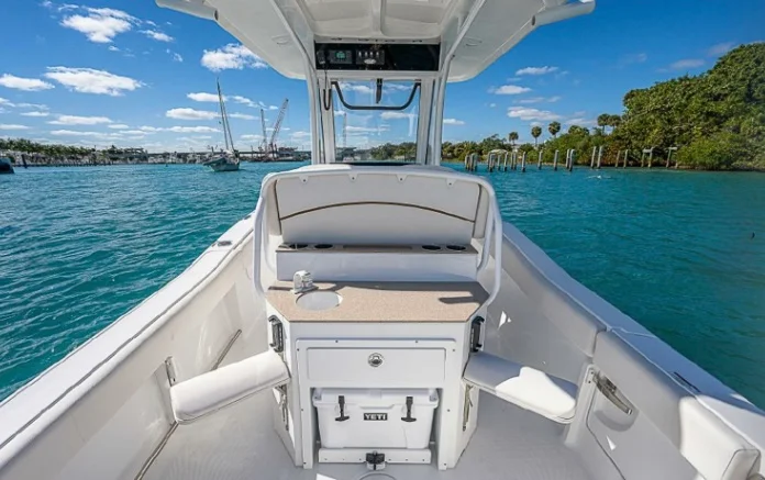 2022 Sea Hunt ULTRA 239 SE Image Thumbnail #6