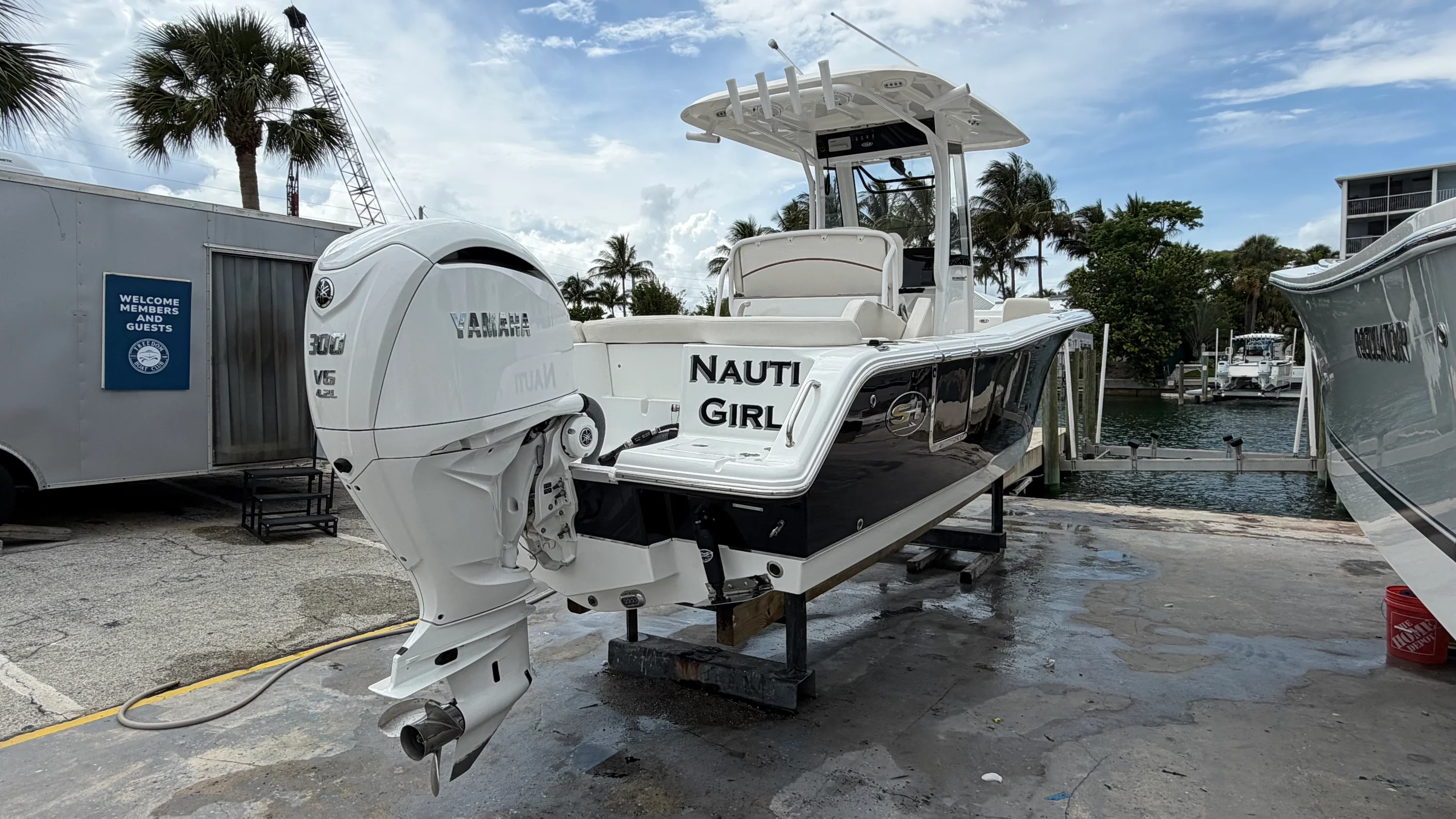 2022 Sea Hunt ULTRA 239 SE Image Thumbnail #16