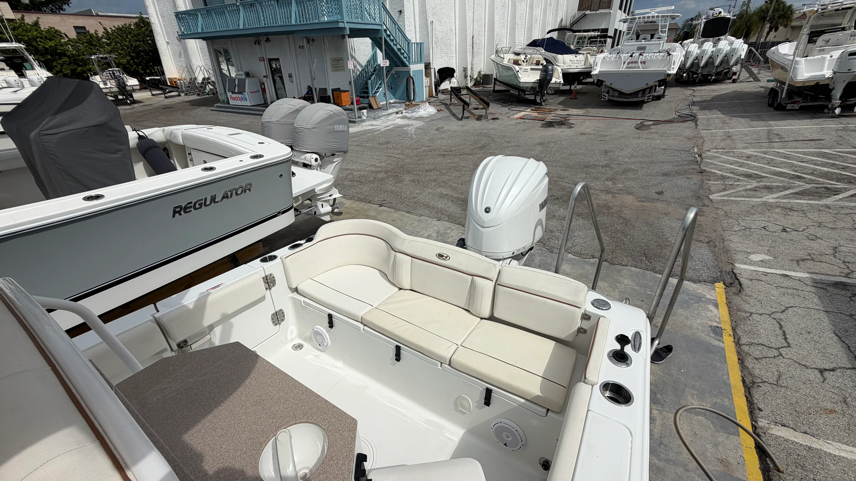 2022 Sea Hunt ULTRA 239 SE Image Thumbnail #69