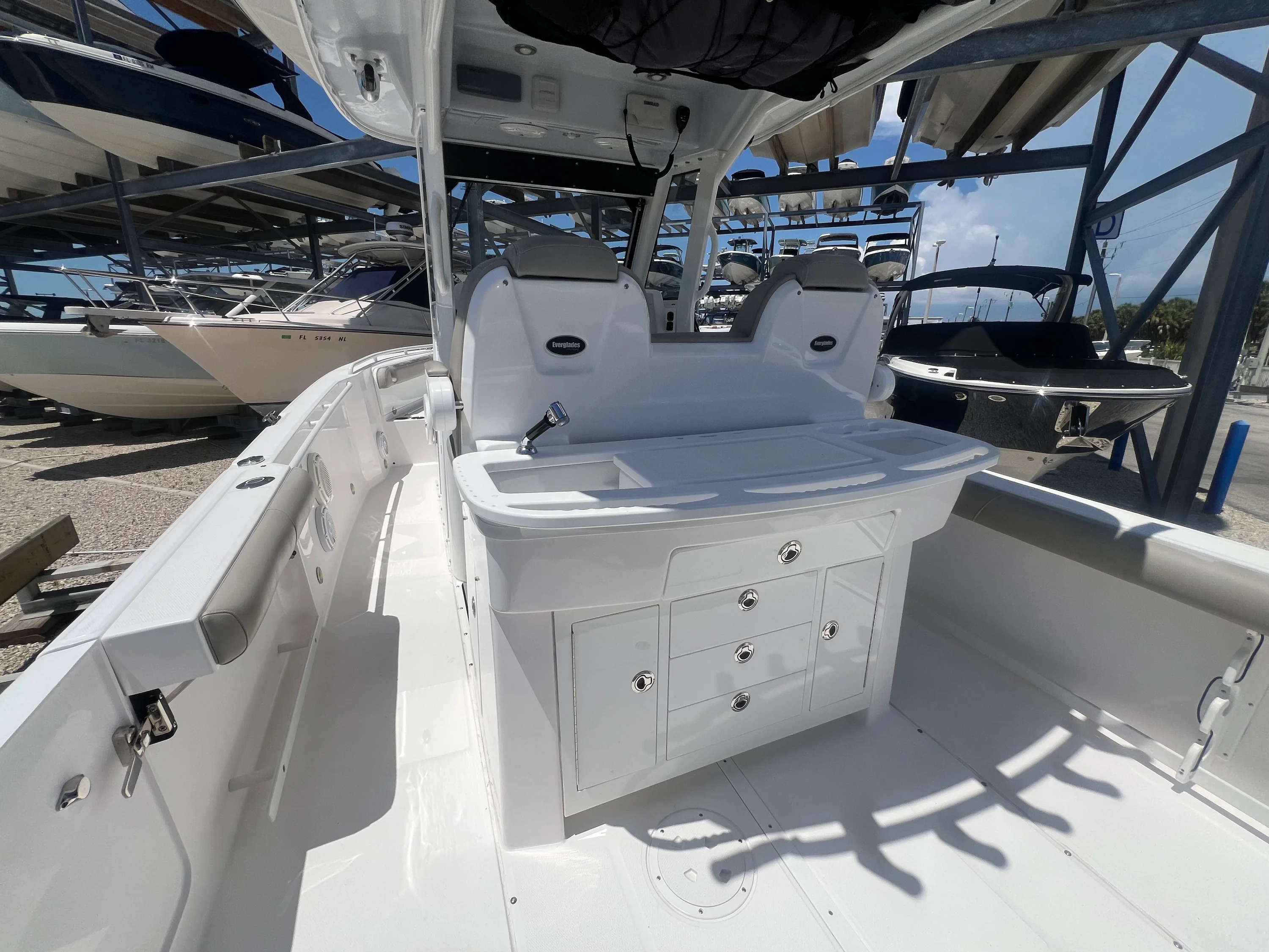 2019 Everglades 295CC Image Thumbnail #13