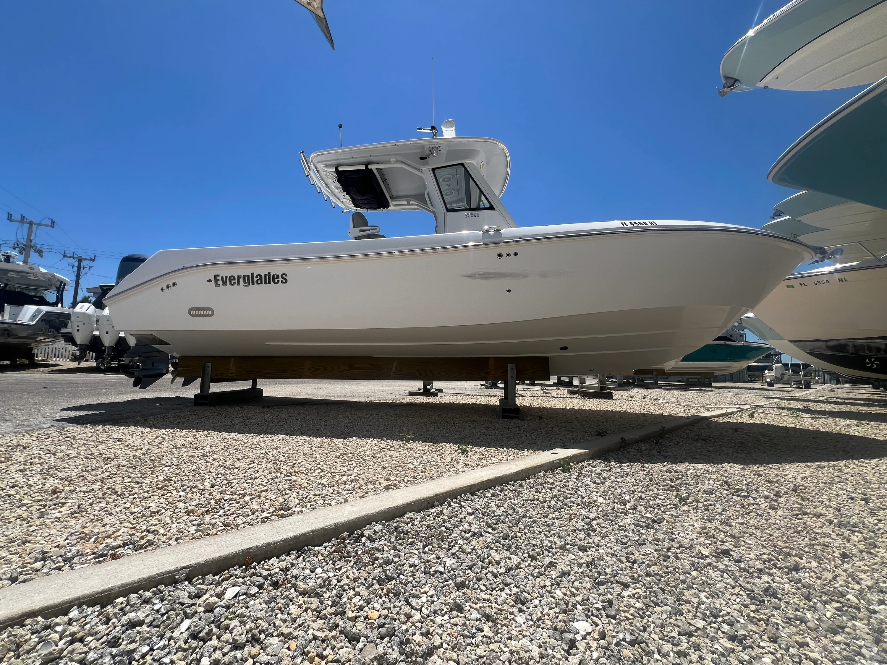 2019 Everglades 295CC Image Thumbnail #6