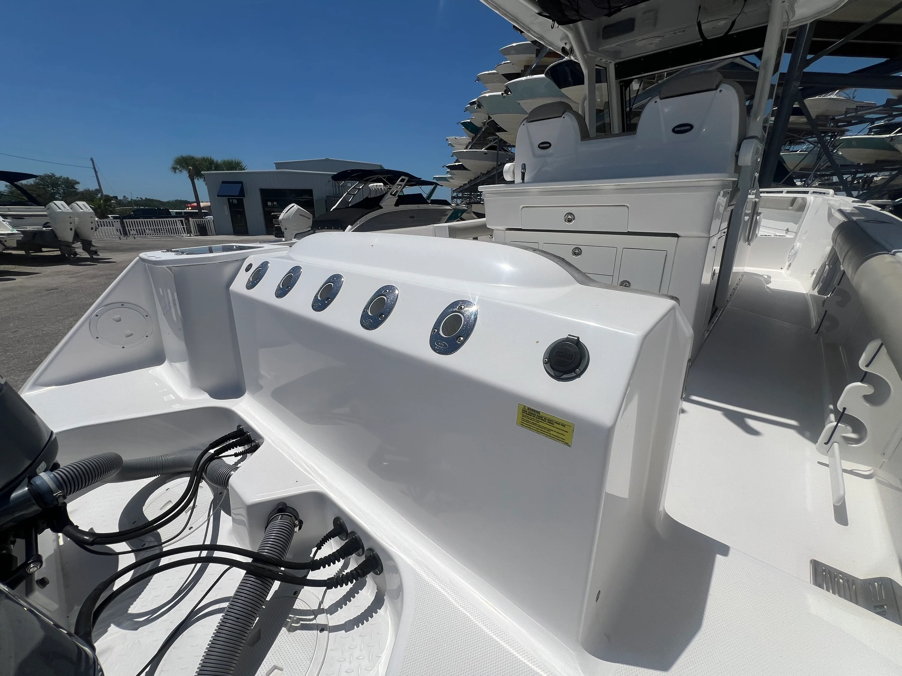 2019 Everglades 295CC Image Thumbnail #8