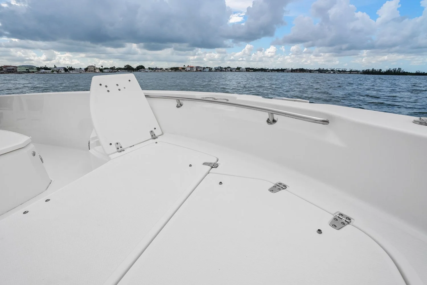 2024 Boston Whaler 250 DAUNTLESS Image Thumbnail #18