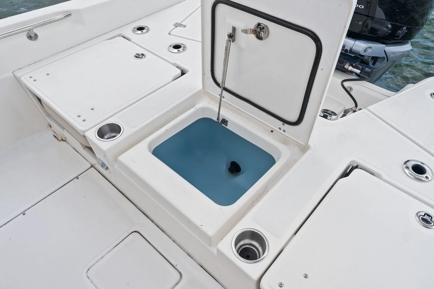 2024 Boston Whaler 250 DAUNTLESS Image Thumbnail #28