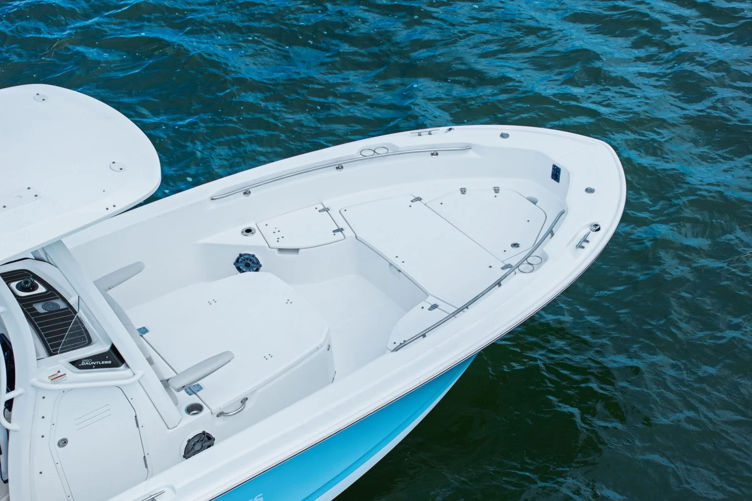 2024 Boston Whaler 250 DAUNTLESS Image Thumbnail #8