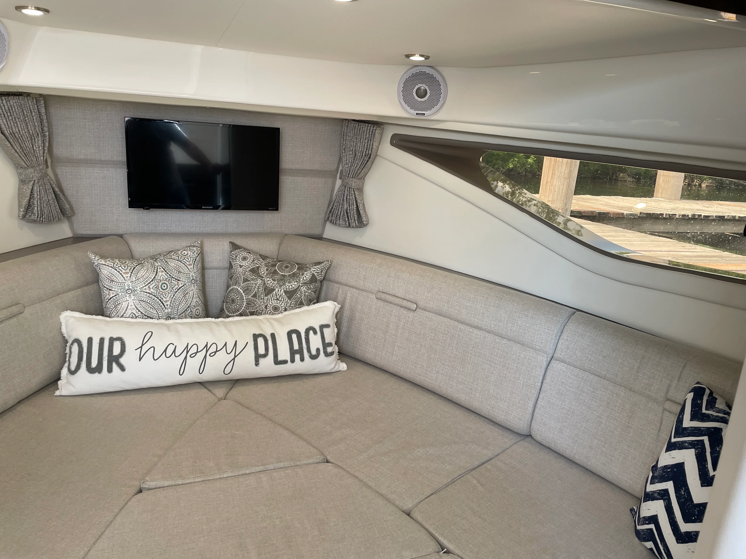 2020 Sea Ray 320 DA Image Thumbnail #28