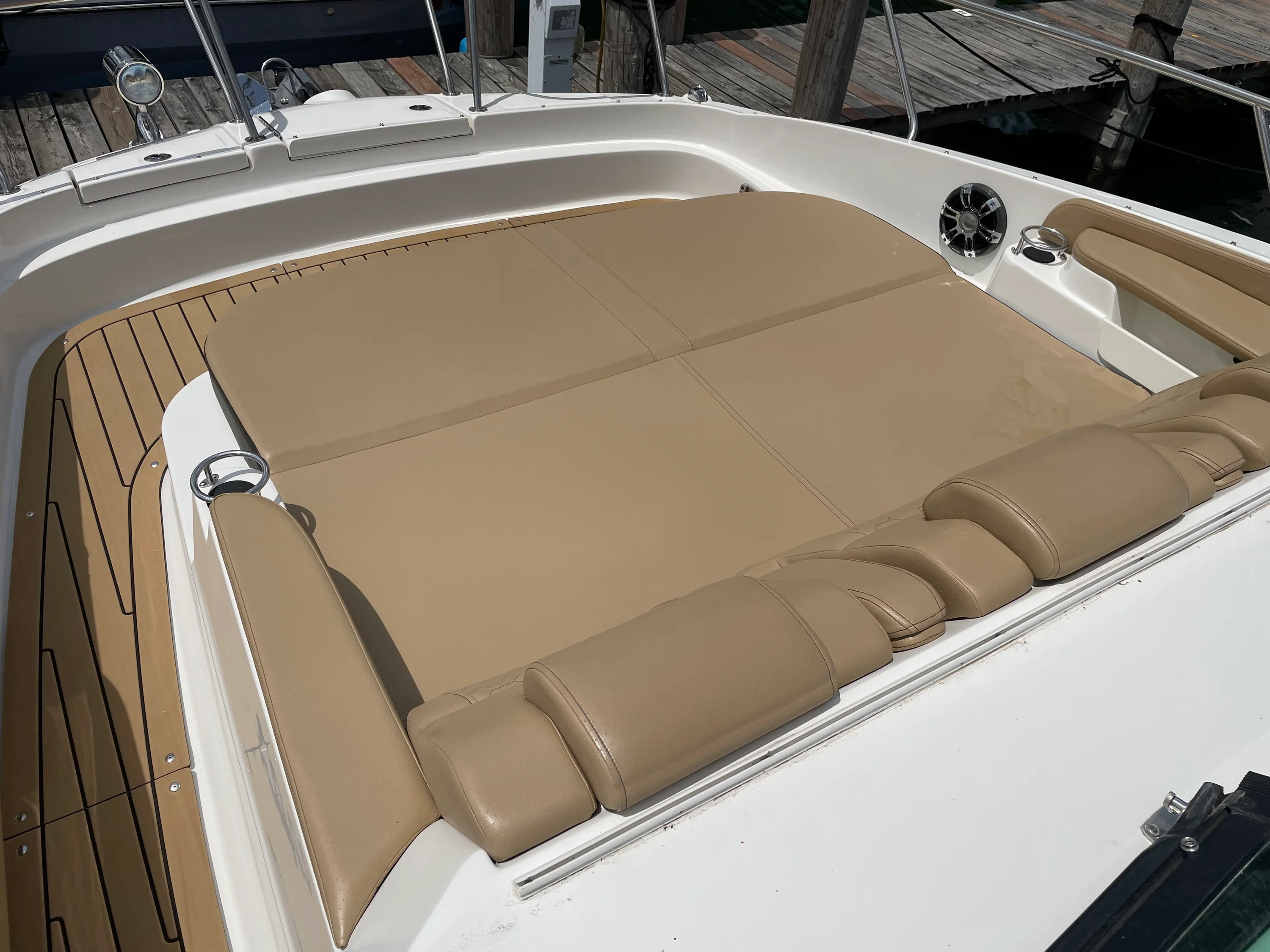 2020 Sea Ray 320 DA Image Thumbnail #14