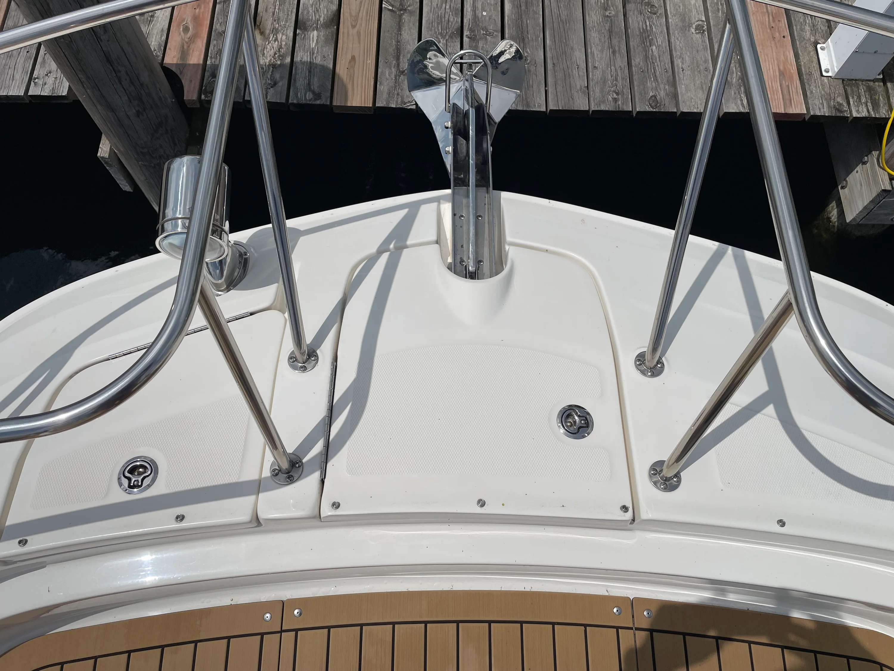 2020 Sea Ray 320 DA Image Thumbnail #10