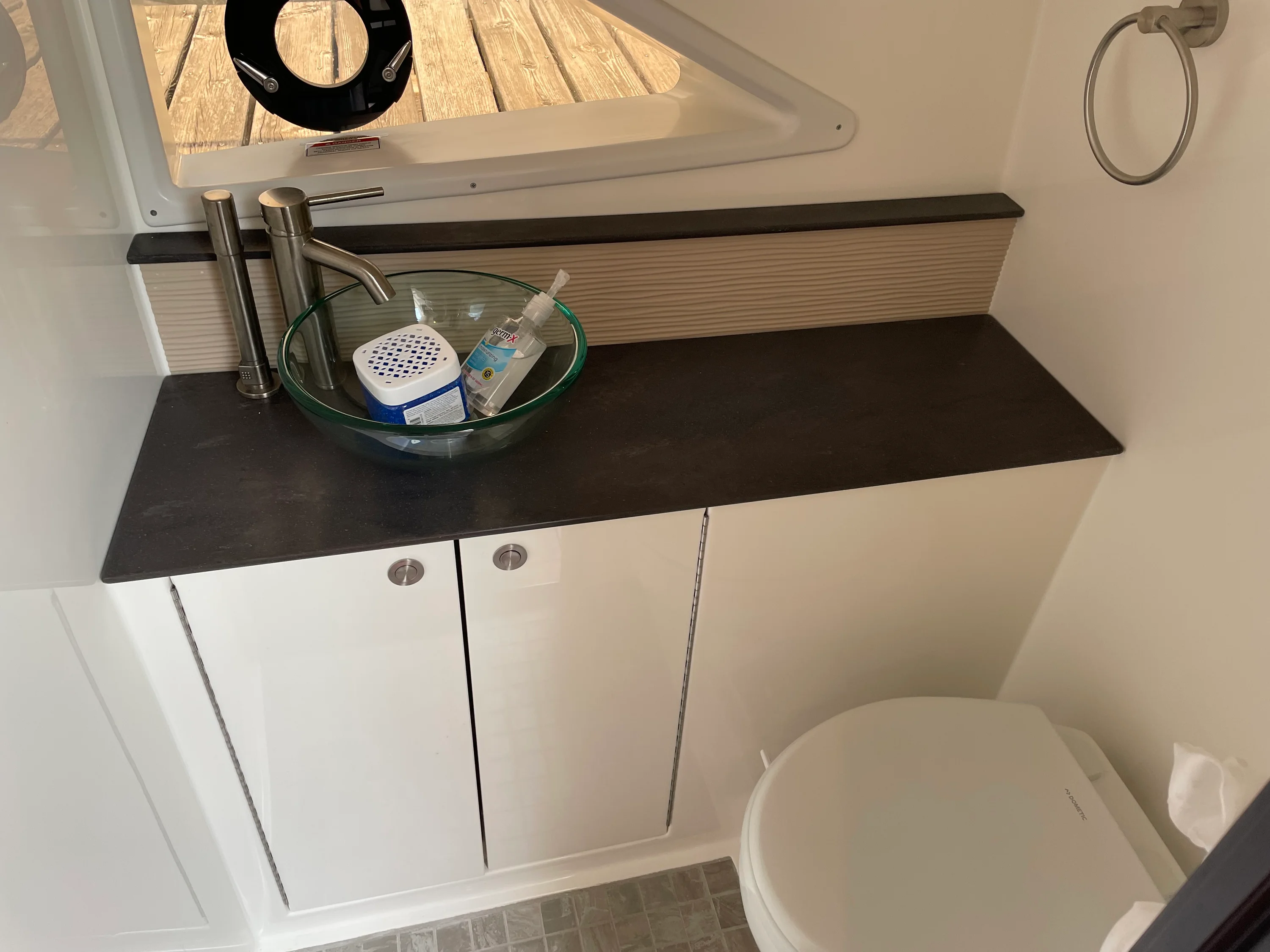 2020 Sea Ray 320 DA Image Thumbnail #30