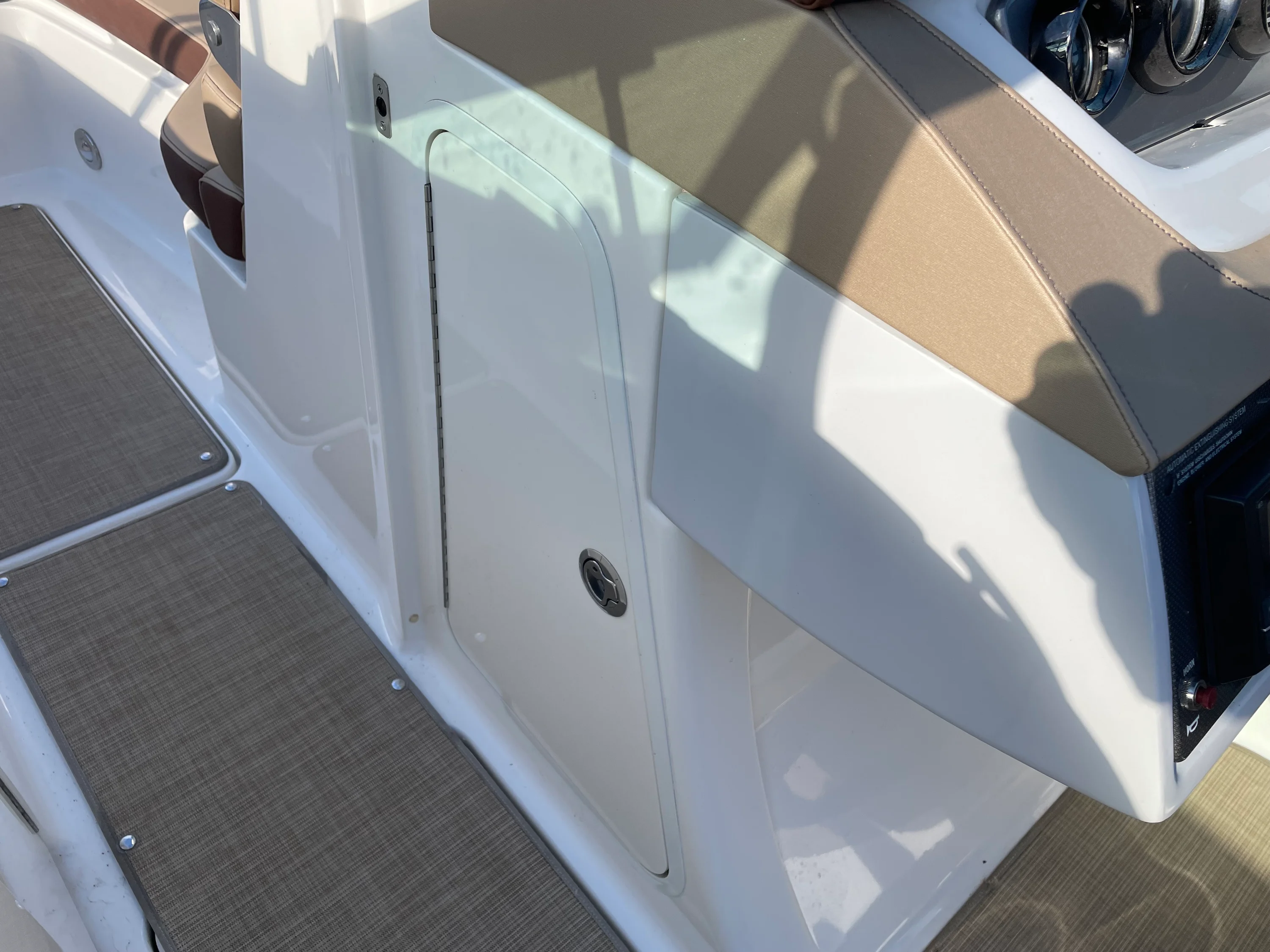 2017 Sea Ray 240 SUNDECK Image Thumbnail #29