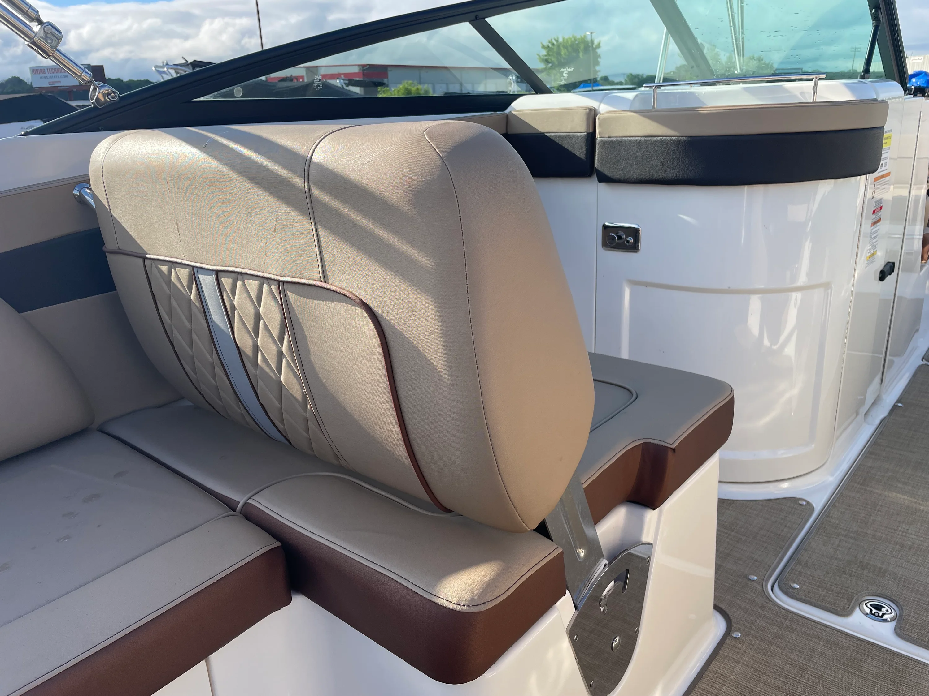 2017 Sea Ray 240 SUNDECK Image Thumbnail #21