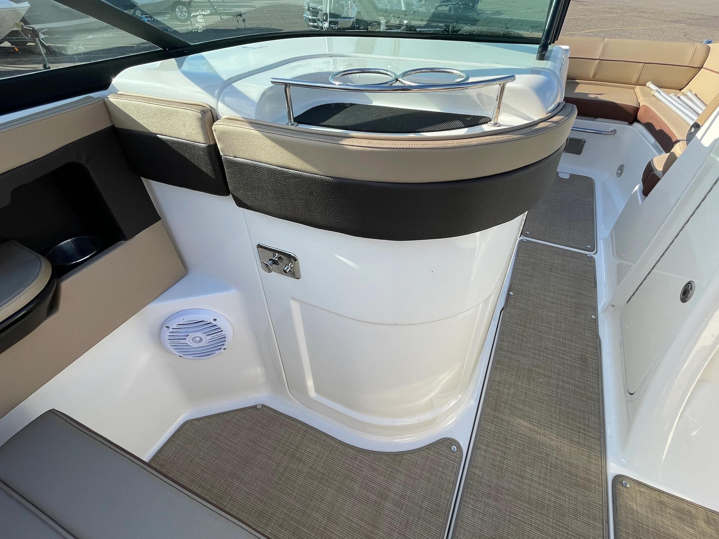 2017 Sea Ray 240 SUNDECK Image Thumbnail #20