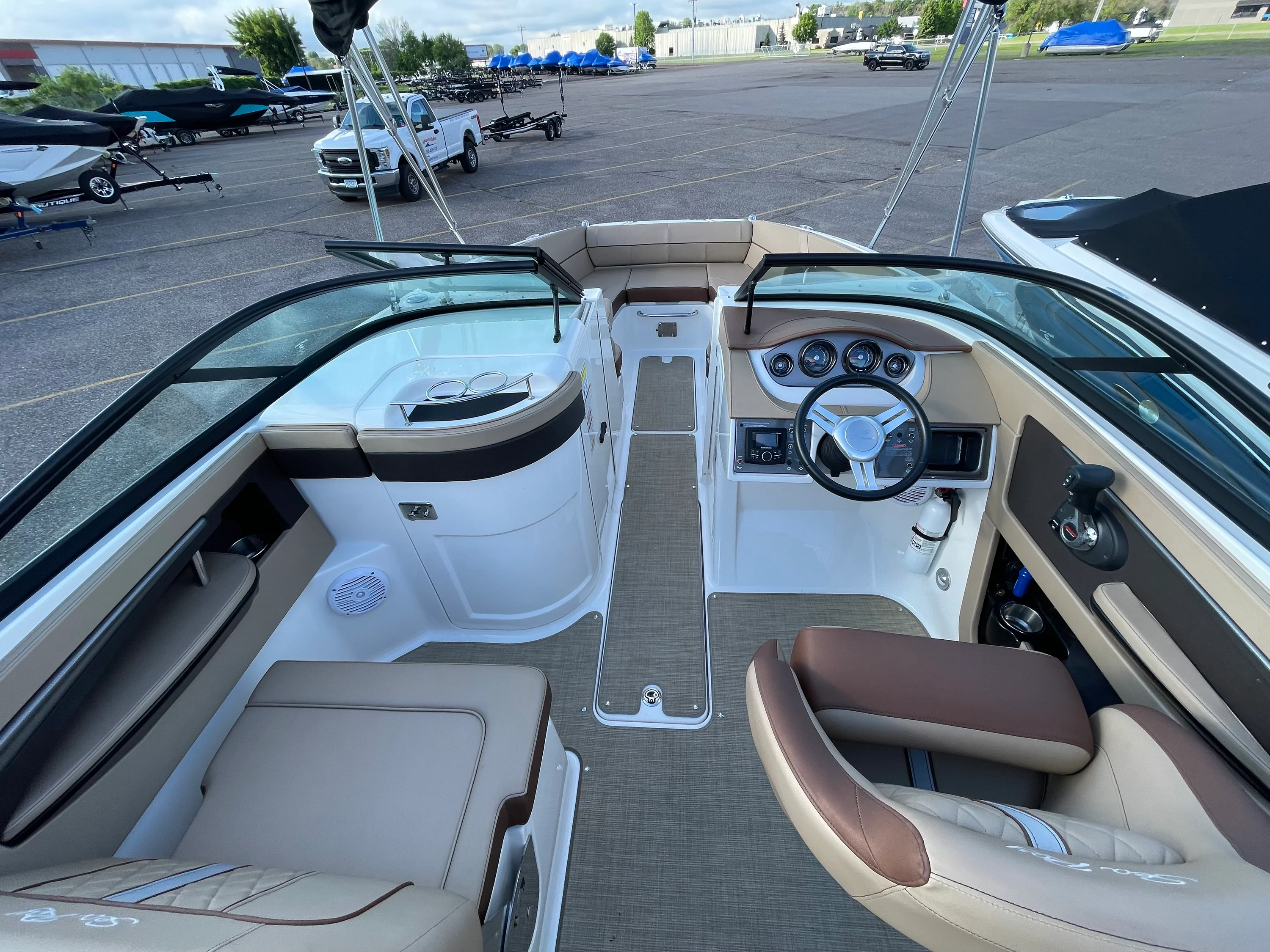 2017 Sea Ray 240 SUNDECK Image Thumbnail #38