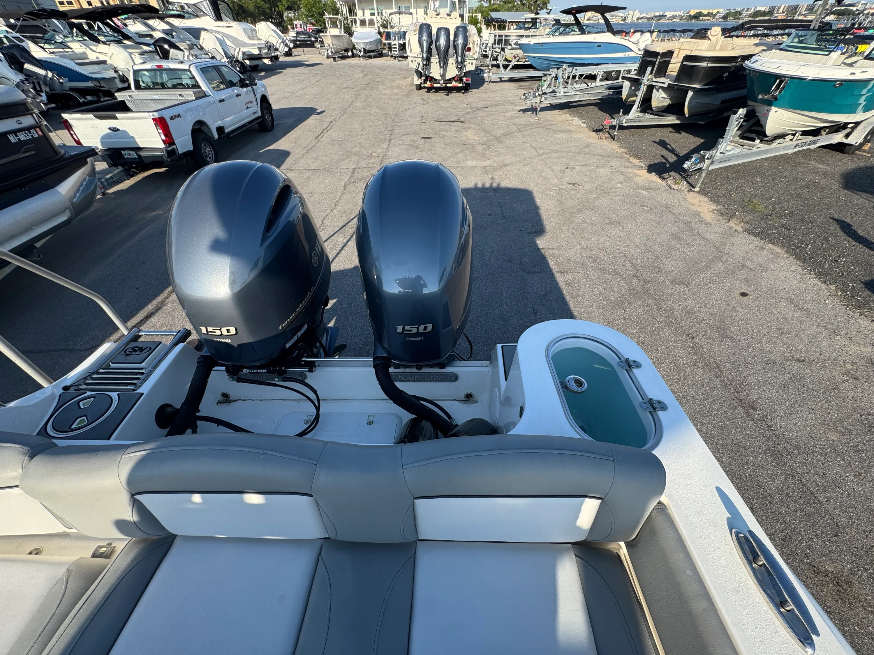2022 NauticStar 2602 LEGACY Image Thumbnail #5