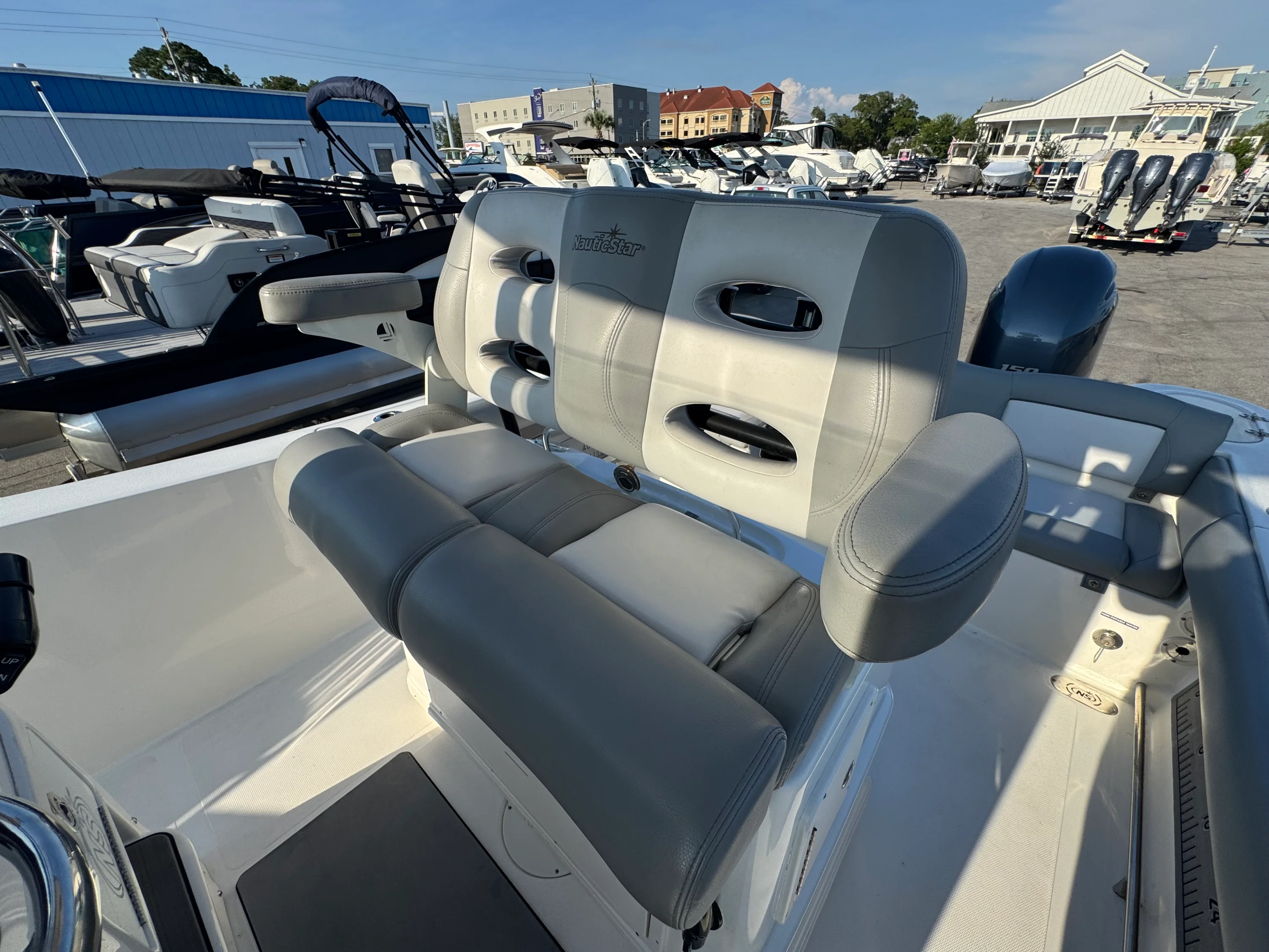 2022 NauticStar 2602 LEGACY Image Thumbnail #16