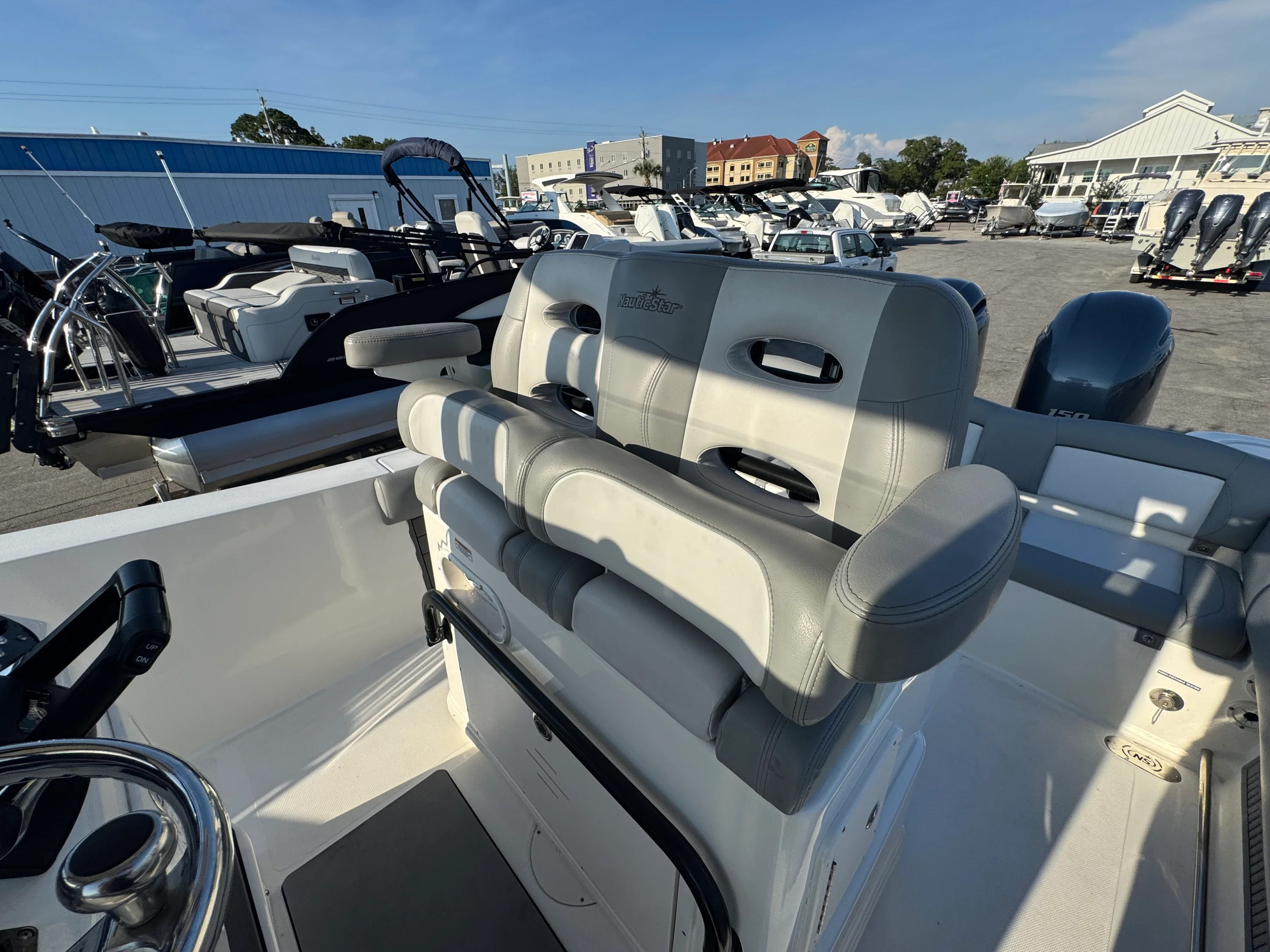 2022 NauticStar 2602 LEGACY Image Thumbnail #15