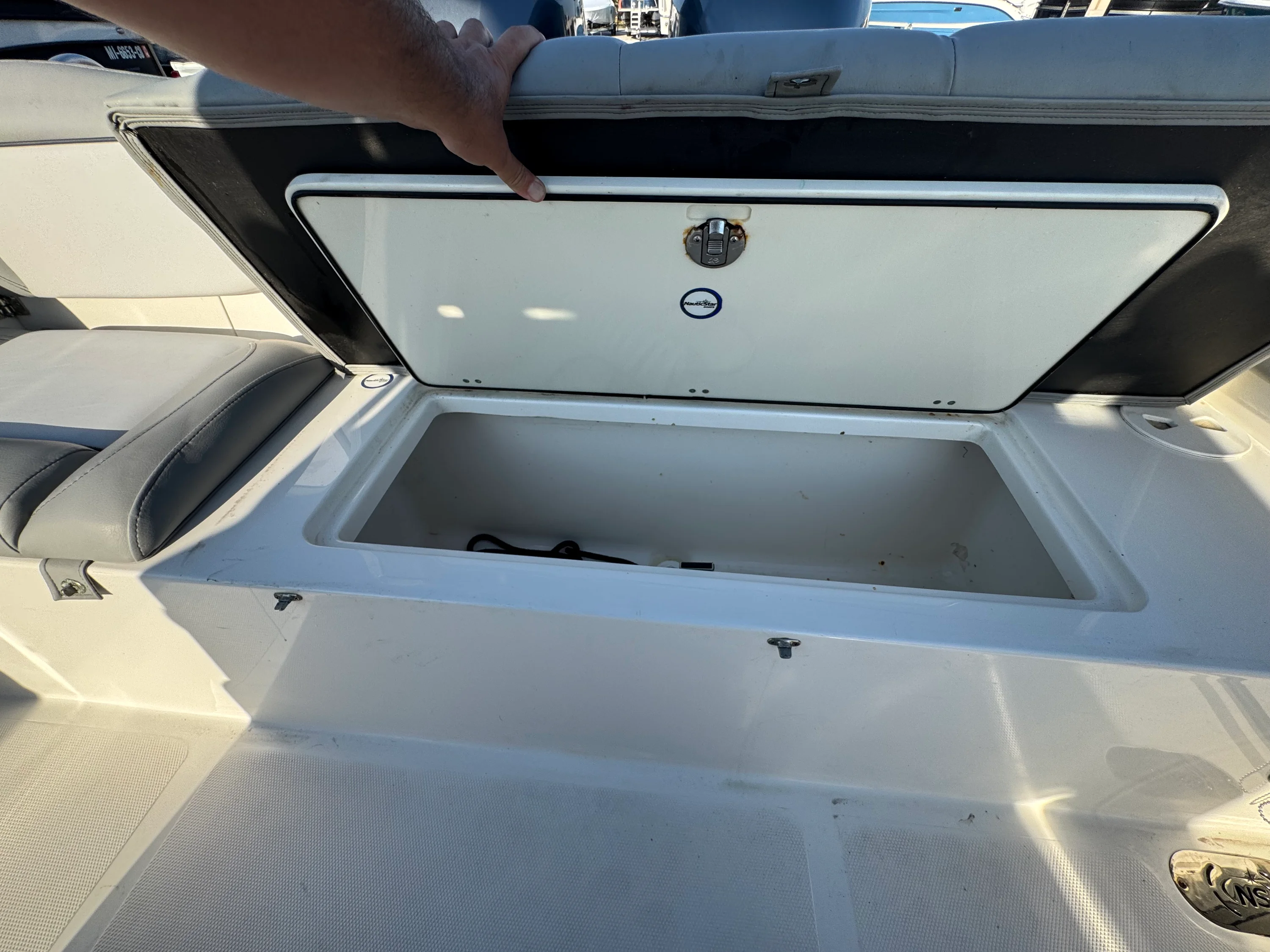 2022 NauticStar 2602 LEGACY Image Thumbnail #8