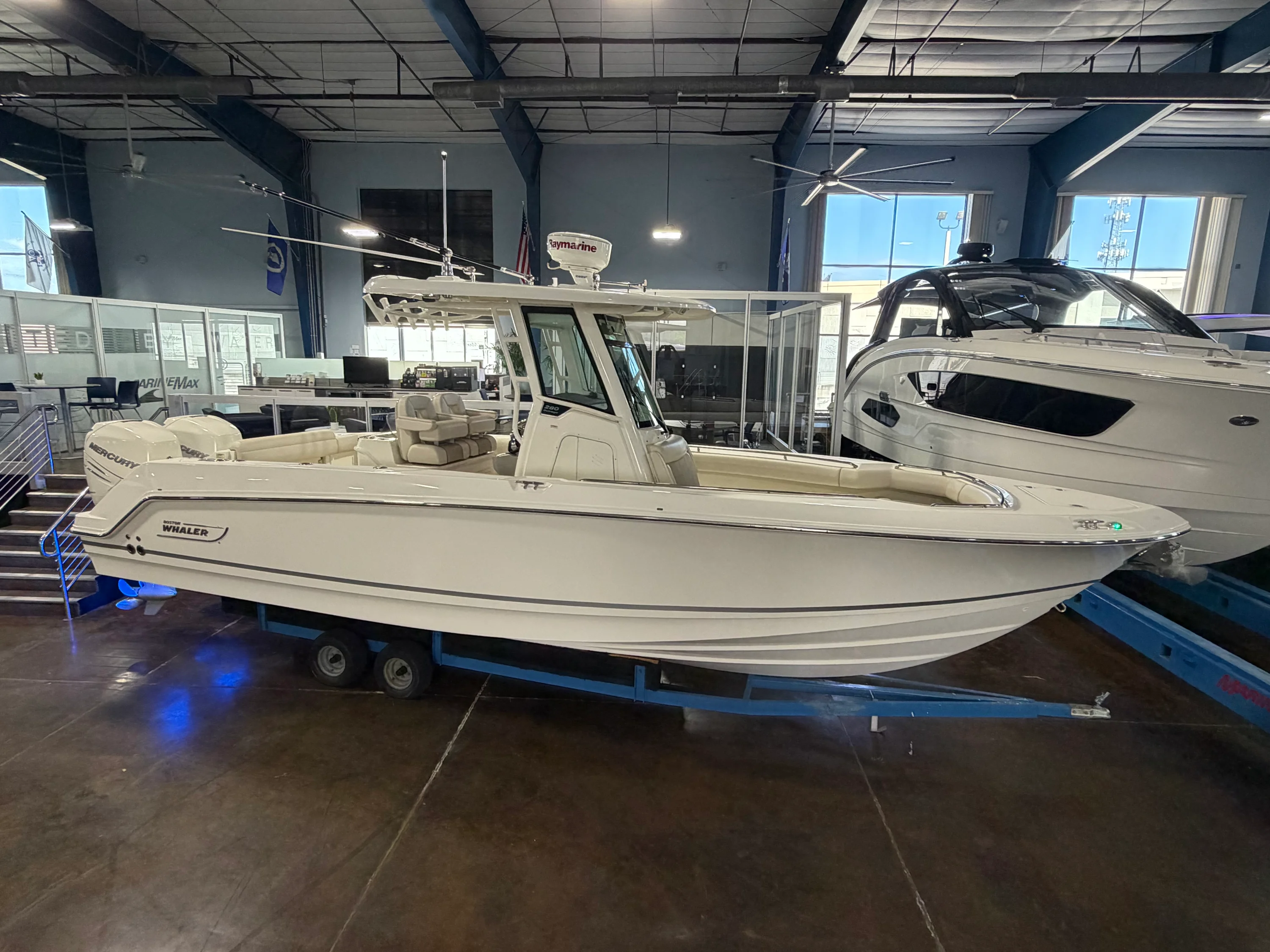 2017 Boston Whaler 280 OUTRAGE Image Thumbnail #2