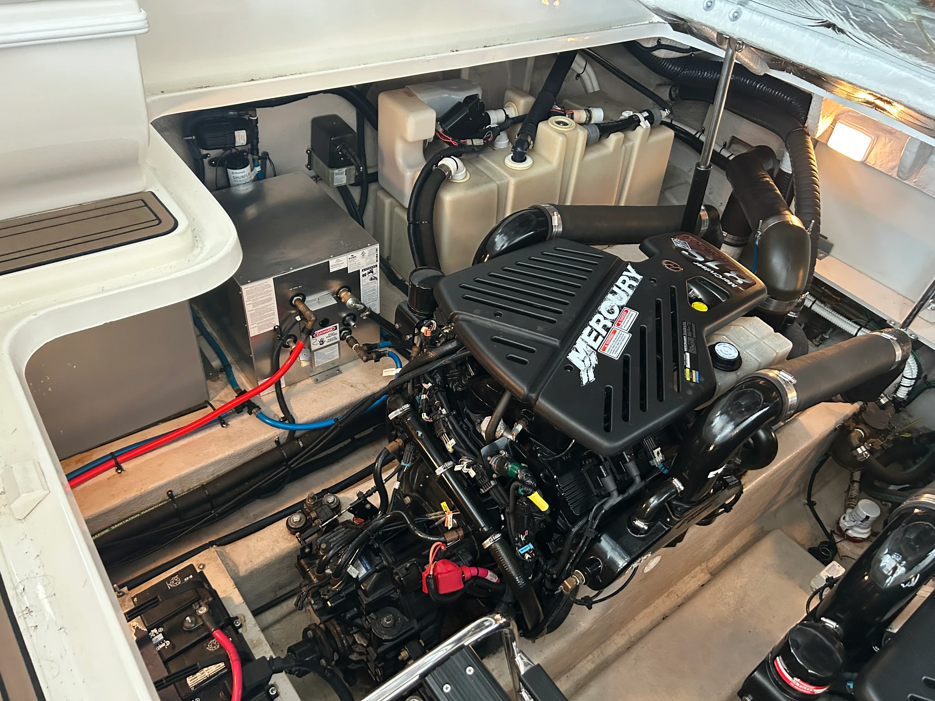 2004 Sea Ray 420 DA Image Thumbnail #25