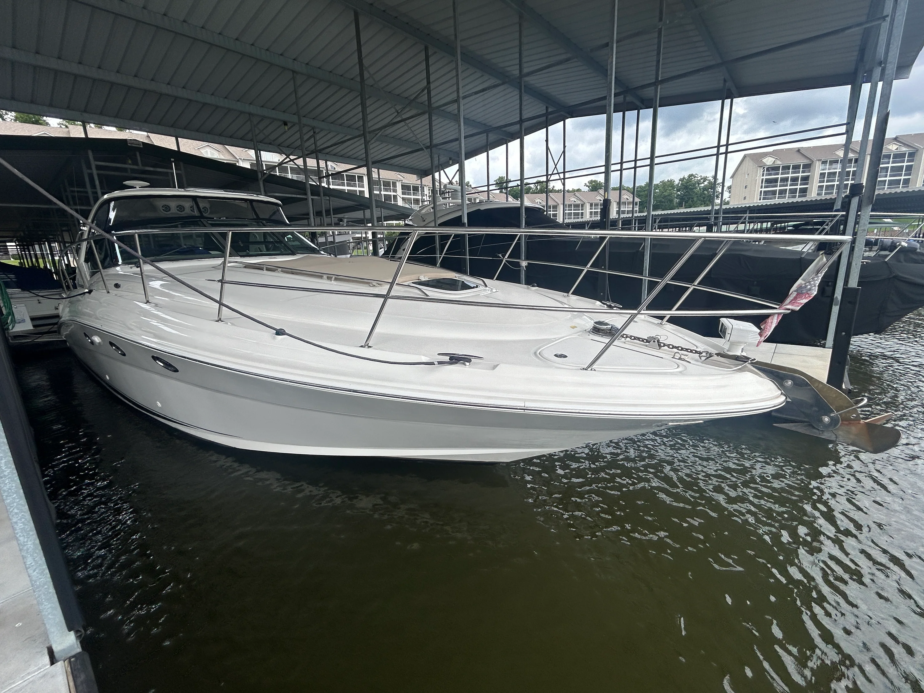 2004 Sea Ray 420 DA Image Thumbnail #3
