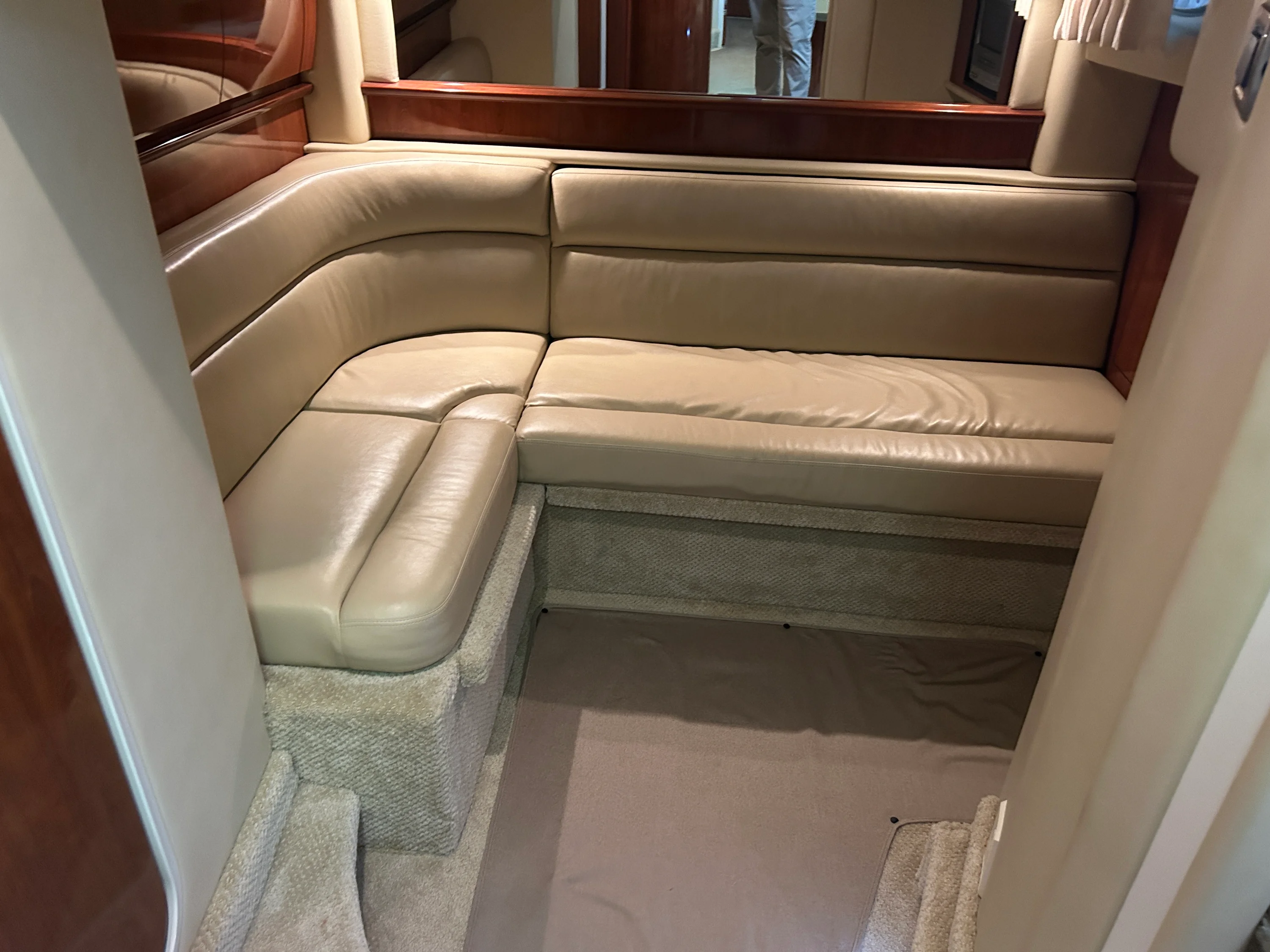 2004 Sea Ray 420 DA Image Thumbnail #18
