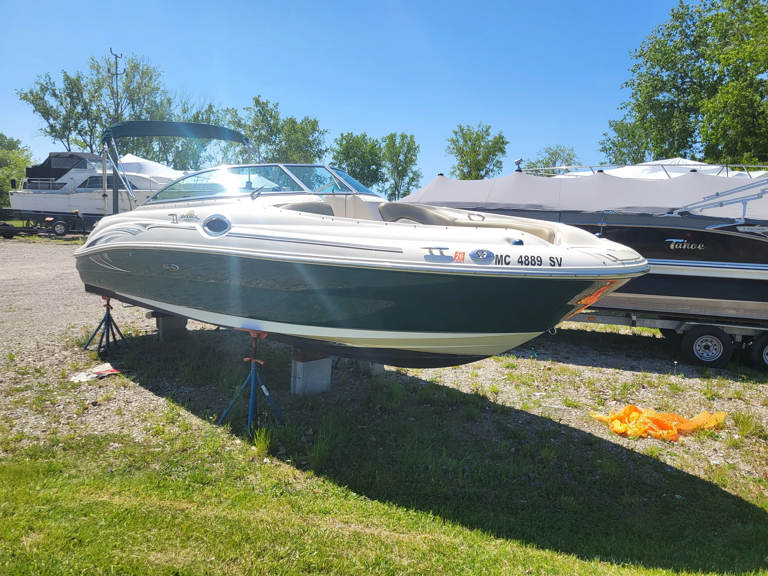 2005 Sea Ray SUNDECK Image Thumbnail #1