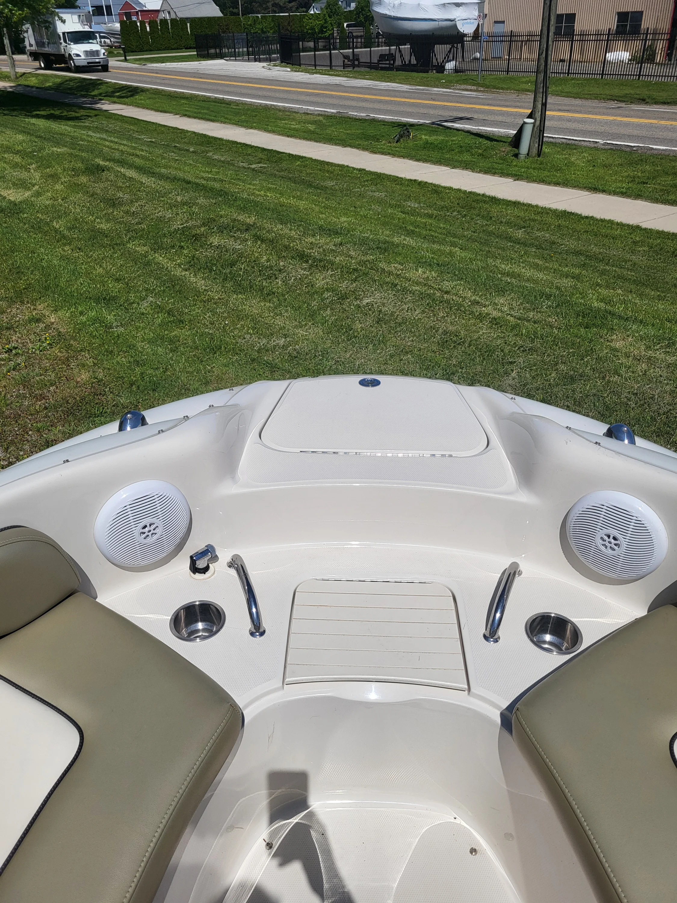 2005 Sea Ray SUNDECK Image Thumbnail #7
