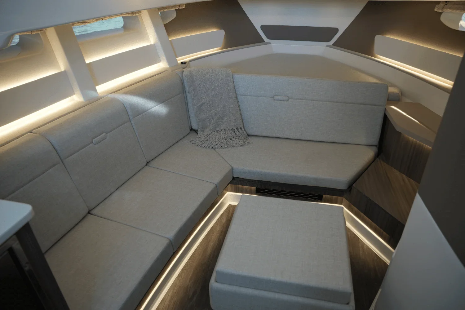 2025 Sea Ray 370 SUNDANCER Image Thumbnail #34